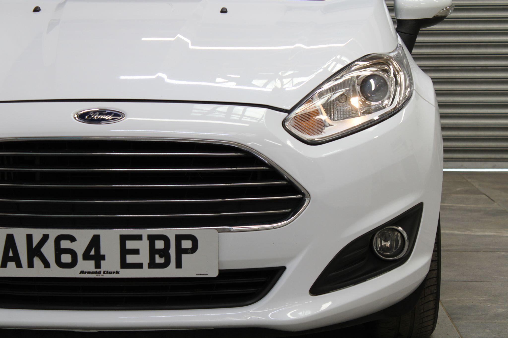 Ford Fiesta - Image 27