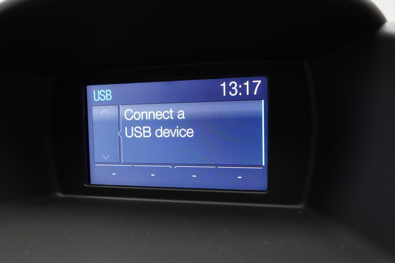 Ford Fiesta - Image 26