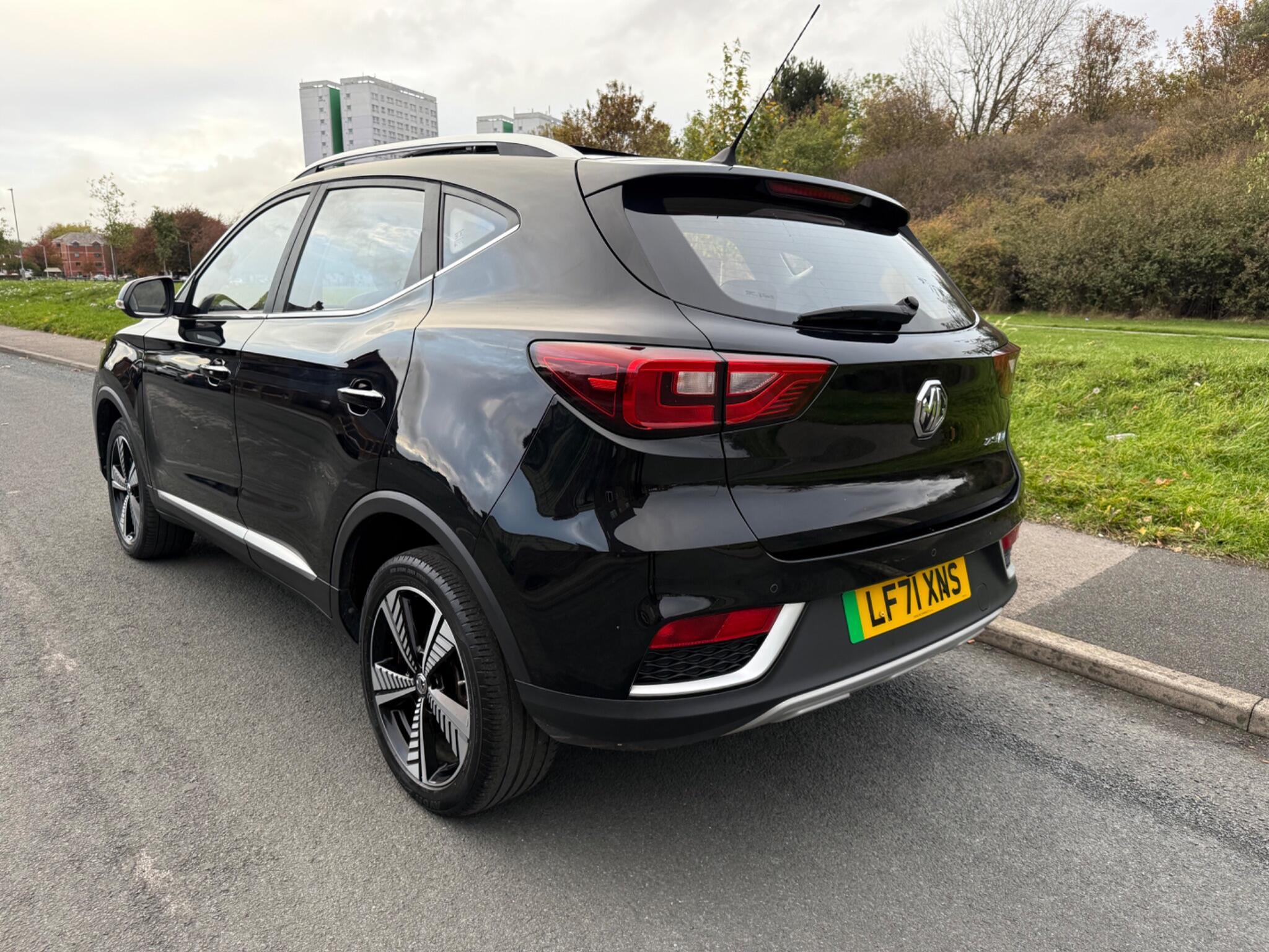 MG MG ZS - Image 5