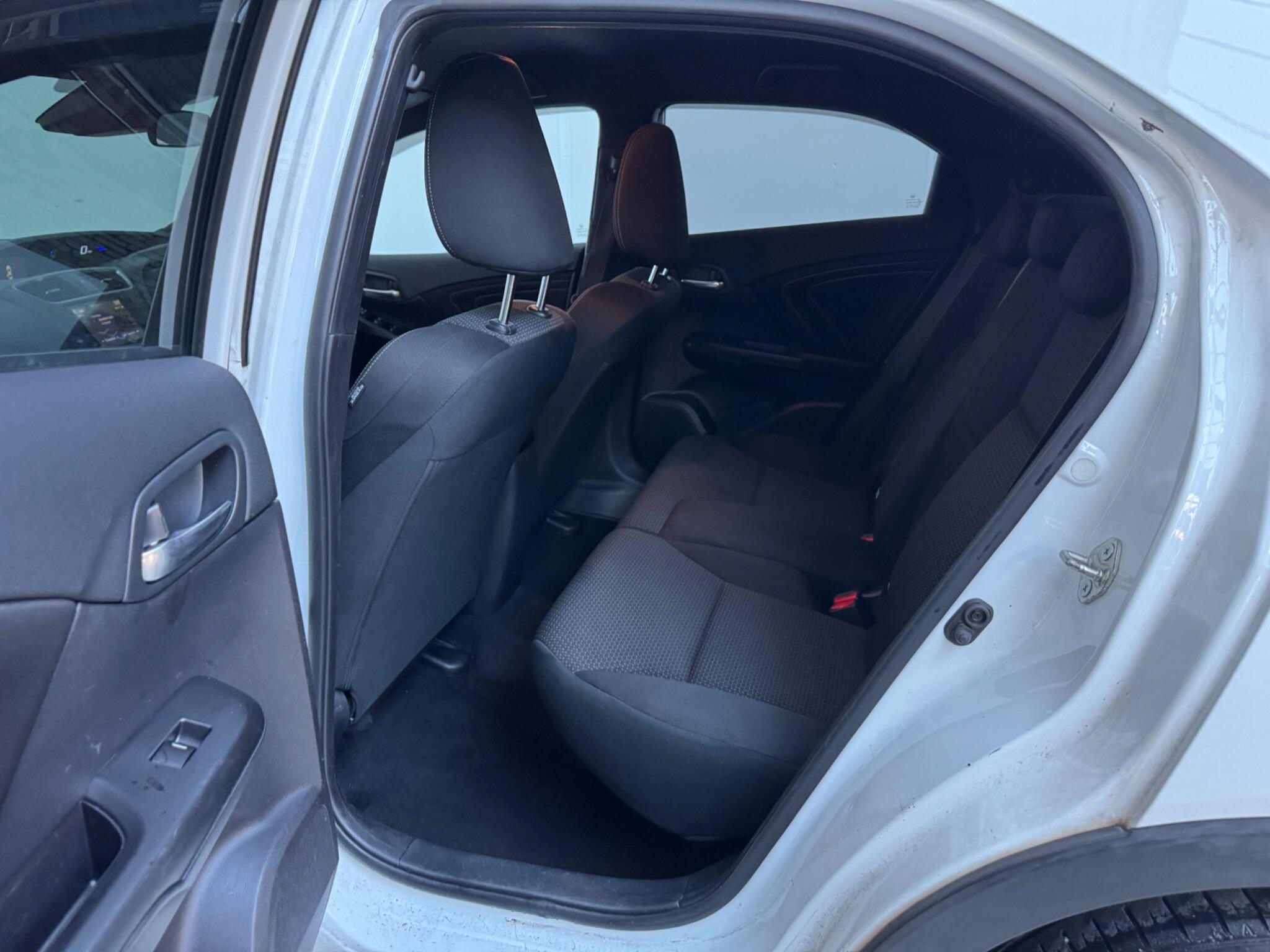 Honda Civic - Image 11