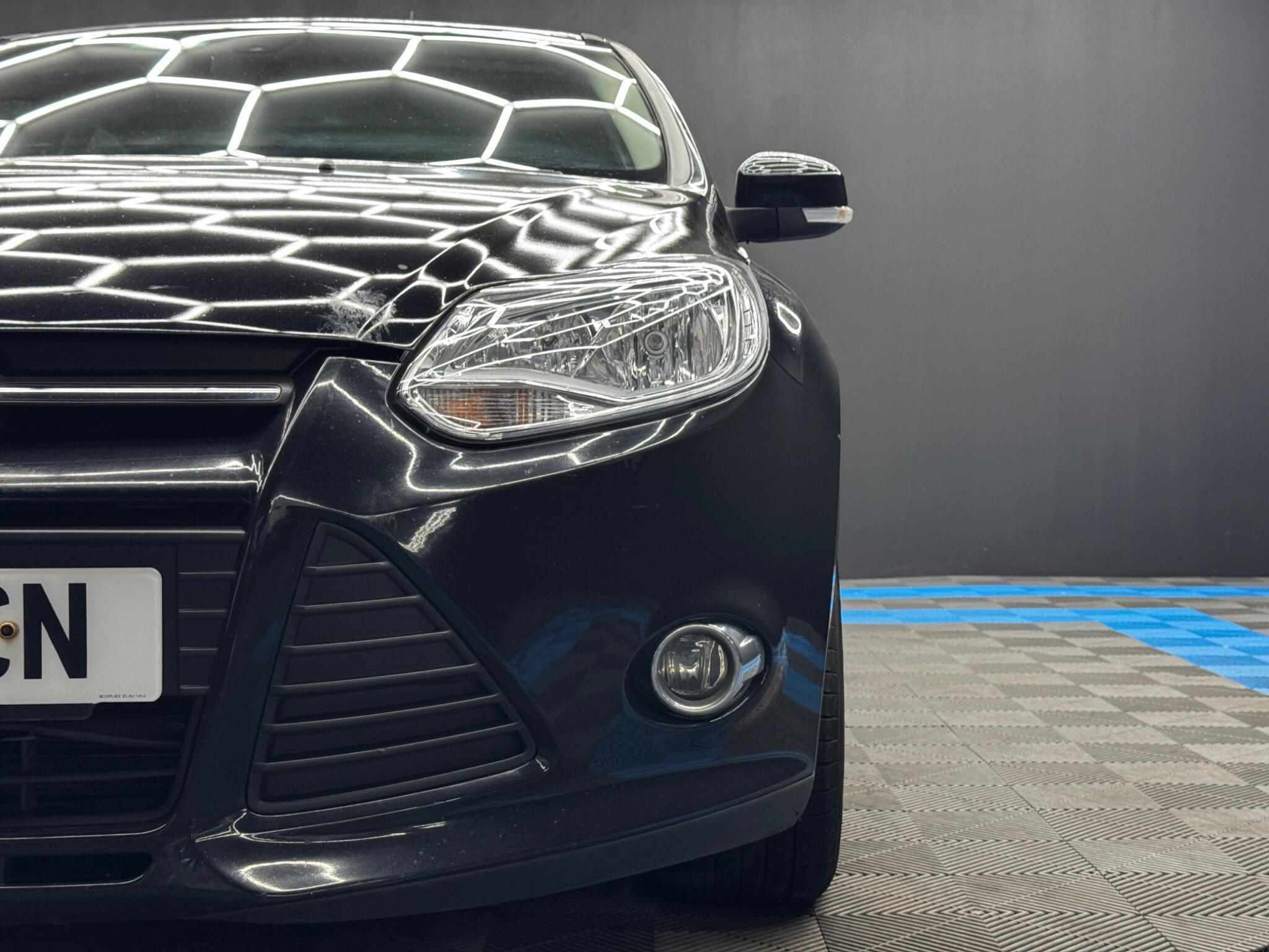 Ford Focus - Image 37