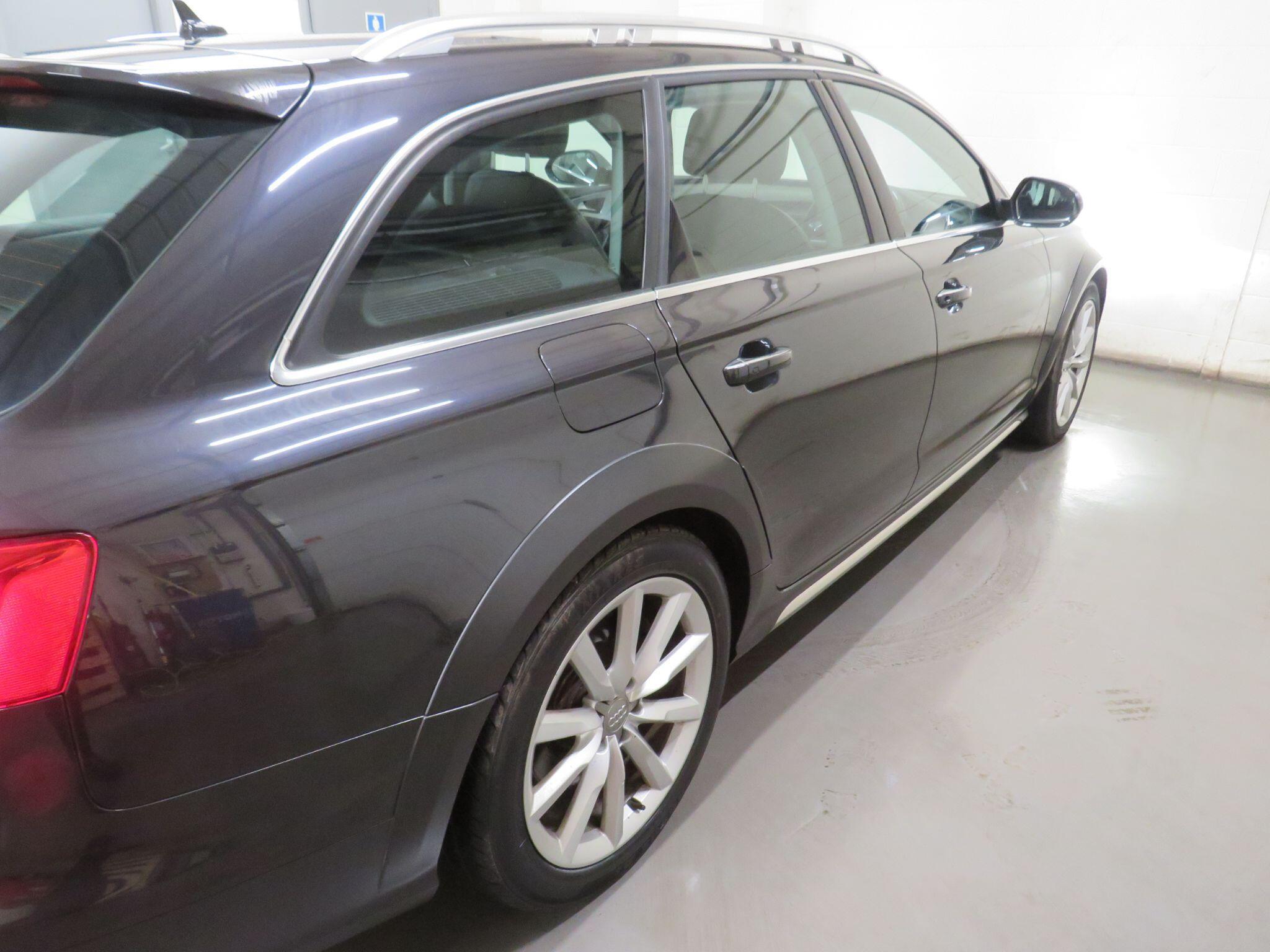 Audi A6 Allroad - Image 17