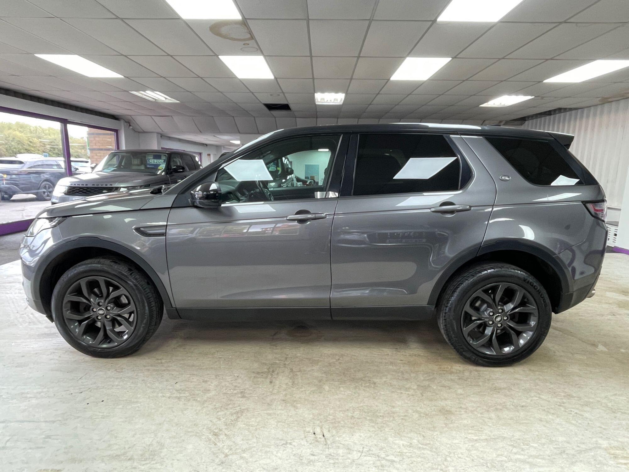 Land Rover DISCOVERY SPORT - Image 12