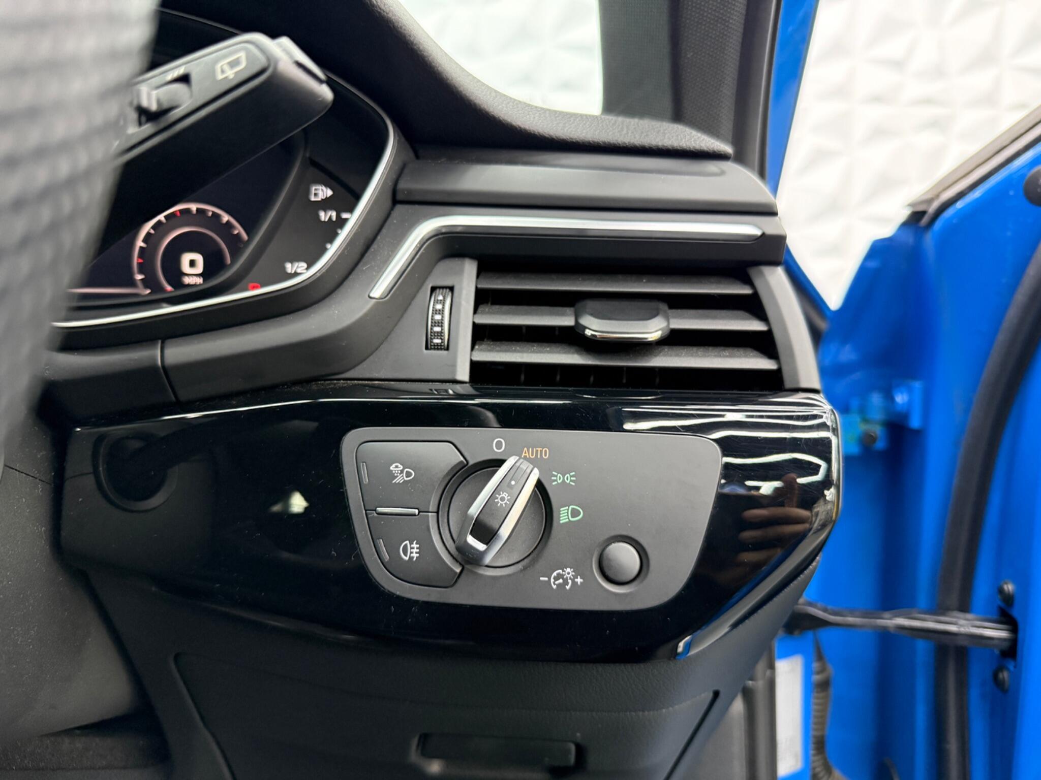 Audi A4 Avant - Image 43
