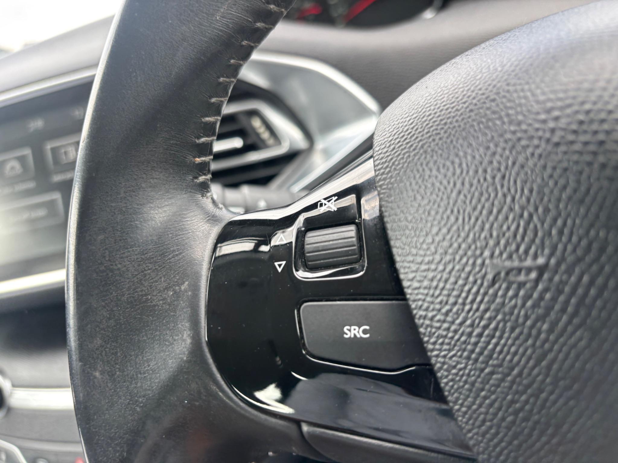 Peugeot 308 - Image 24