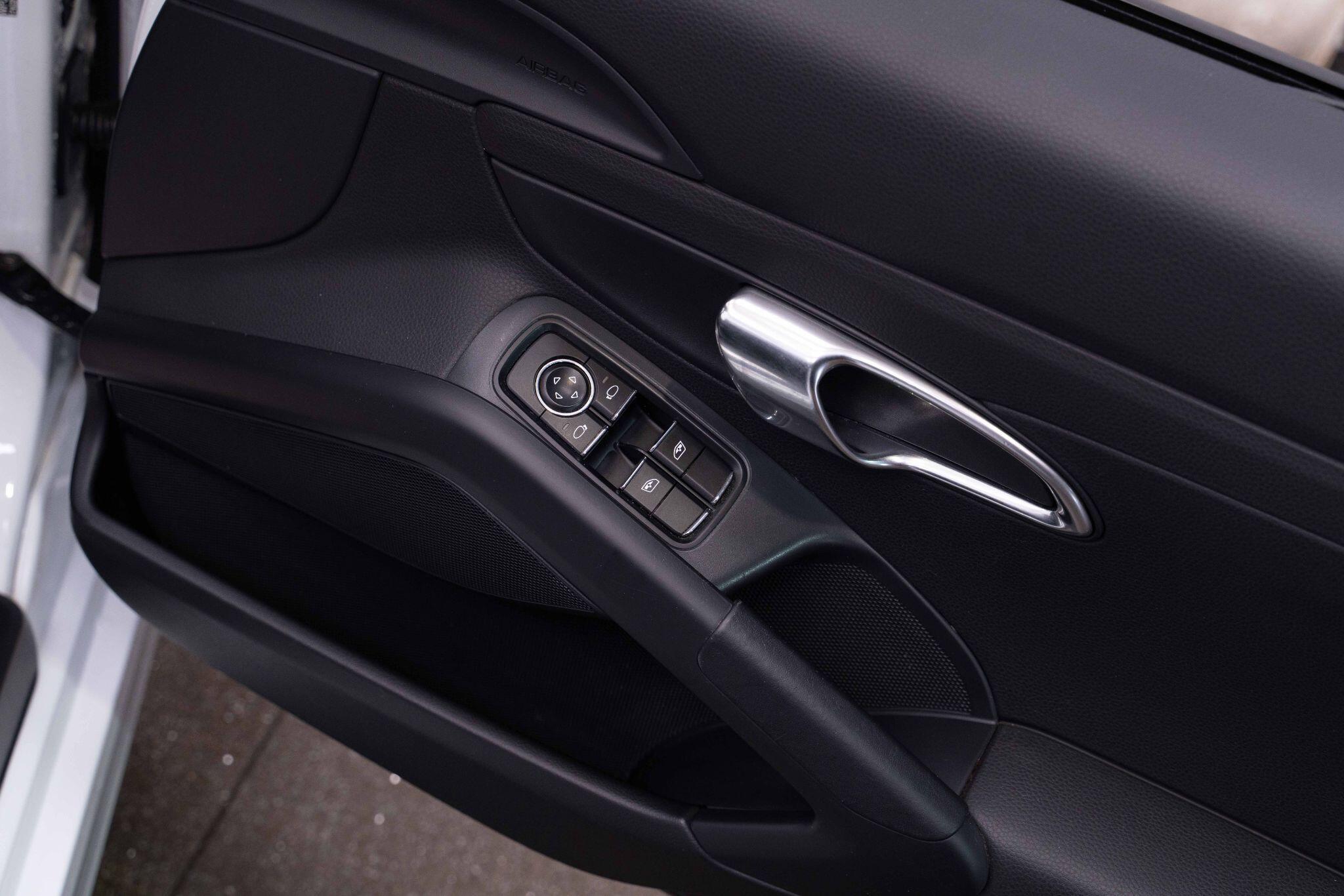 Porsche Boxster - Image 18