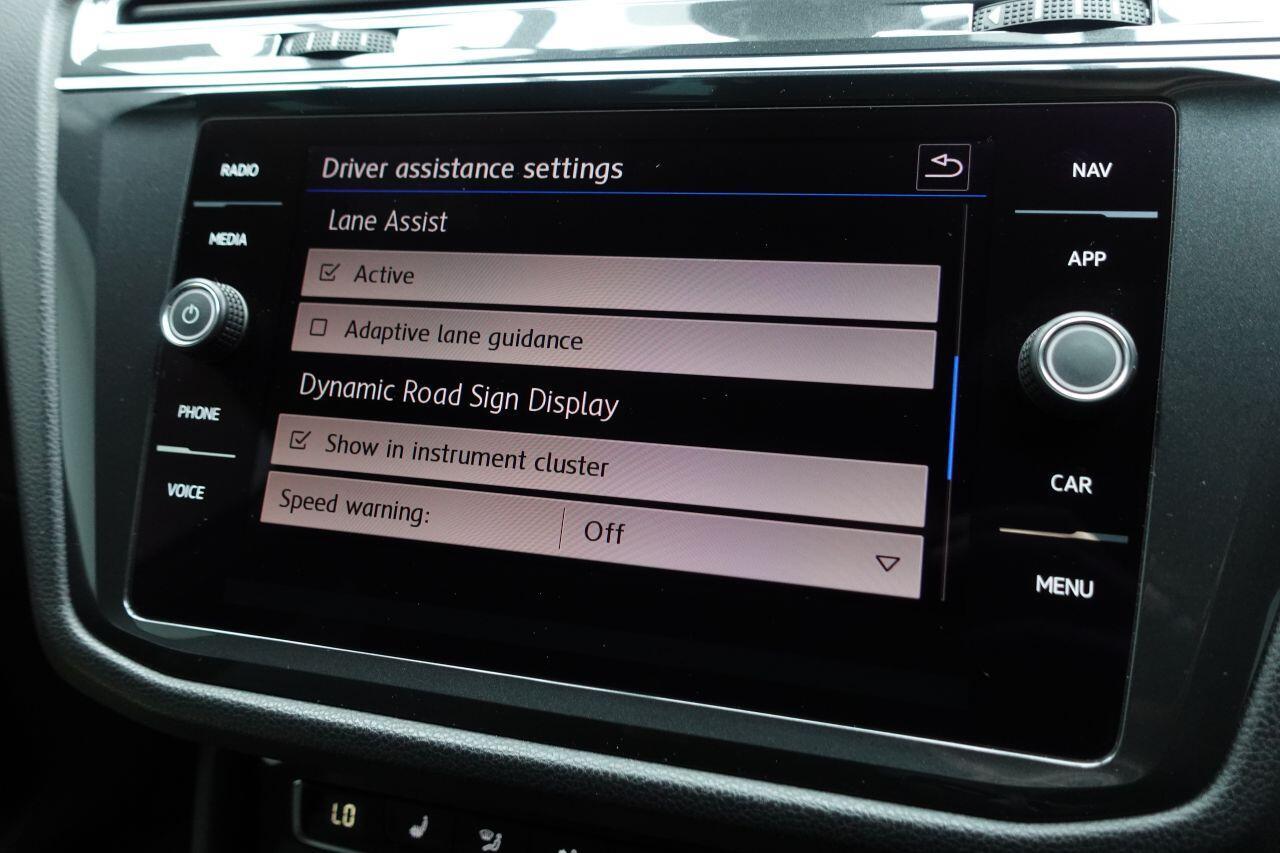 Volkswagen Tiguan - Image 26