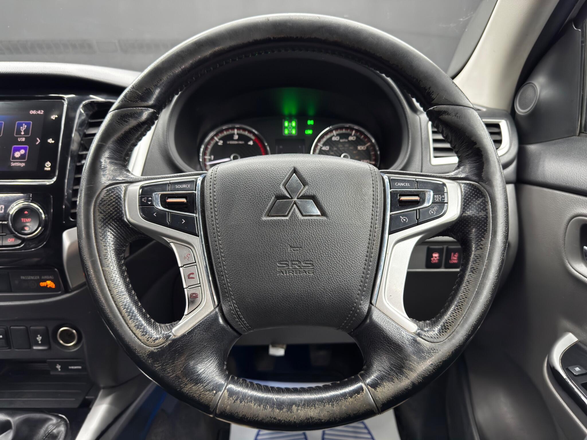 Mitsubishi L200 - Image 19