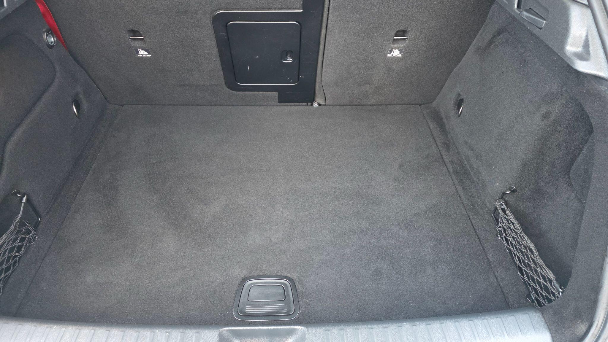 Mercedes GLA - Image 50