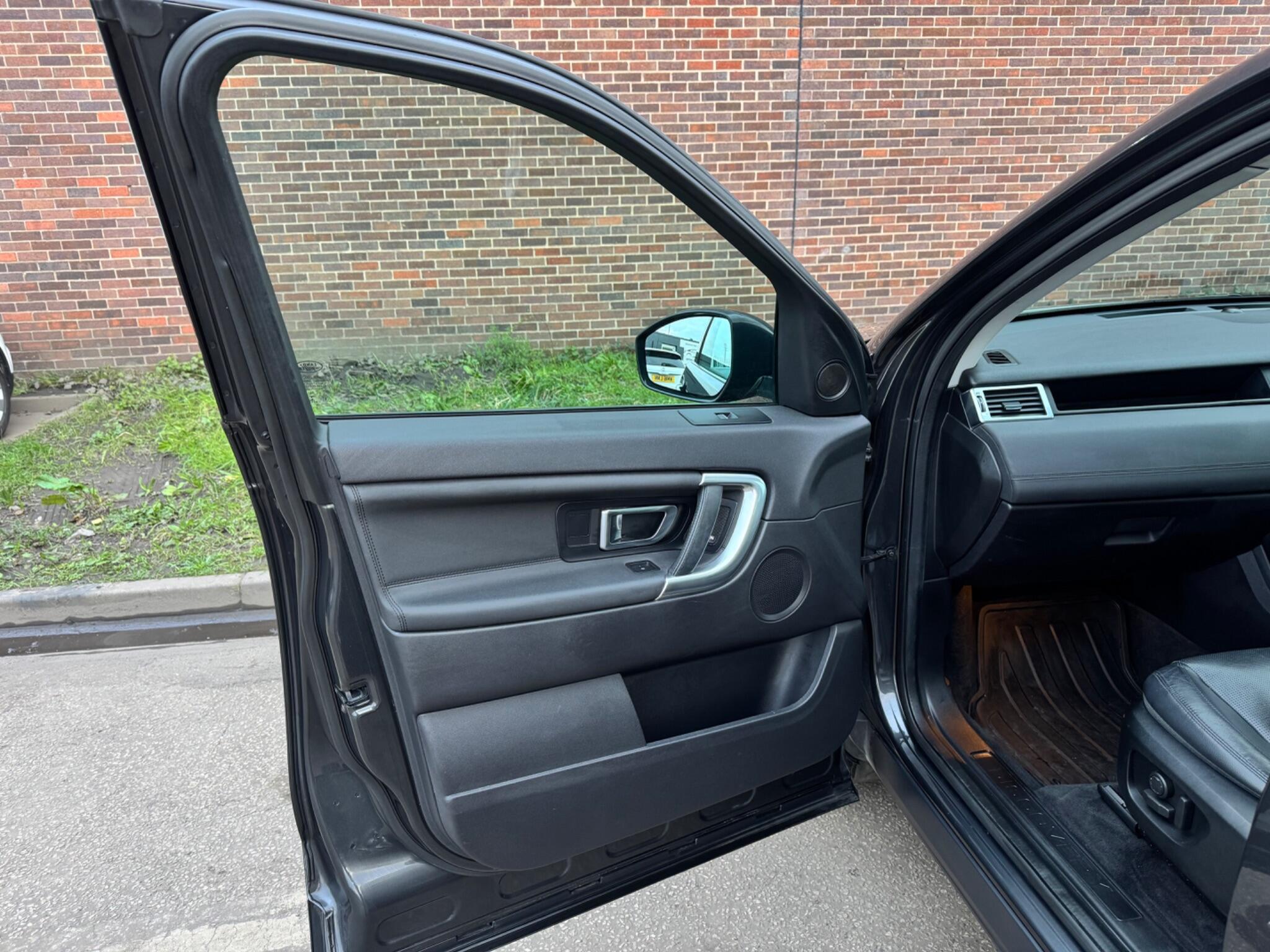 Land Rover DISCOVERY SPORT - Image 27