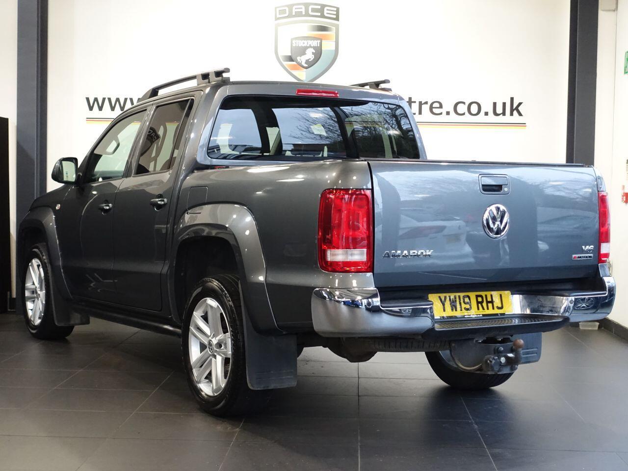 Volkswagen Amarok - Image 12