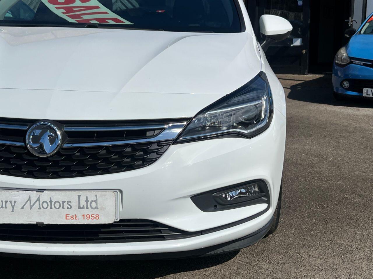 Vauxhall Astra - Image 11