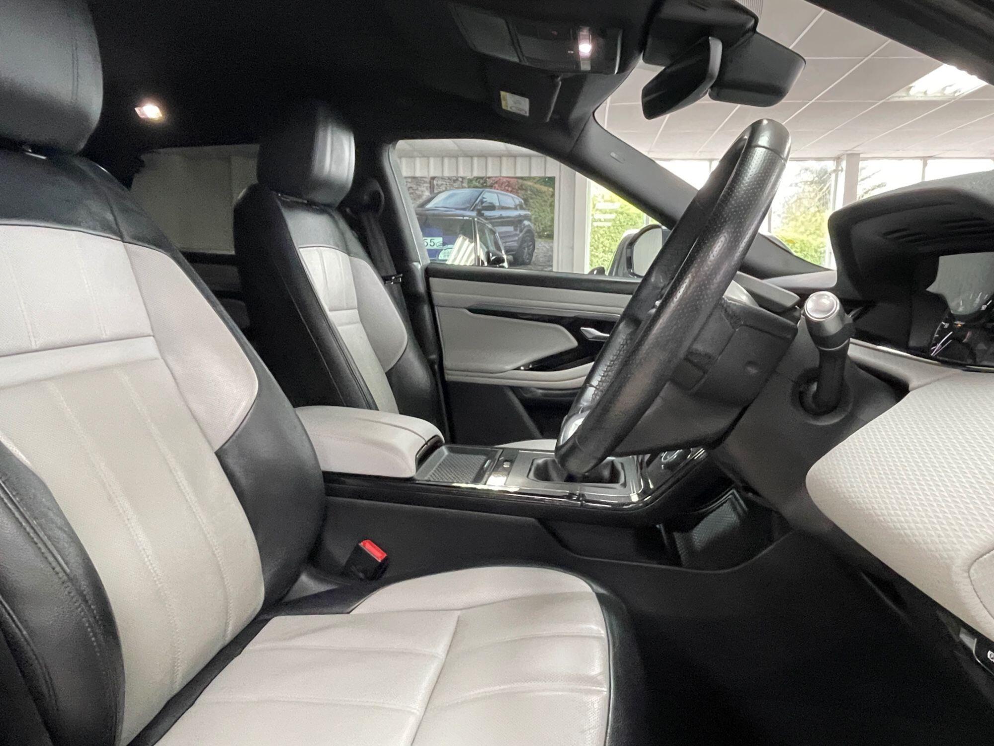 Land Rover Range Rover Evoque - Image 24