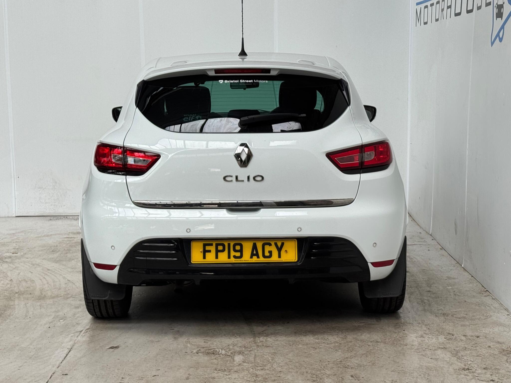 Renault Clio - Image 6