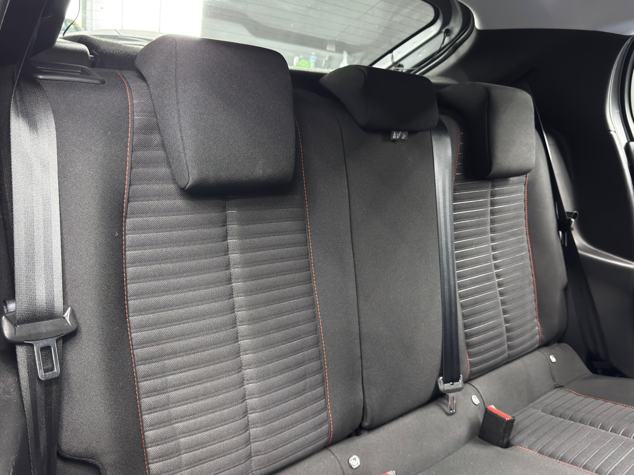 Peugeot 208 - Image 15