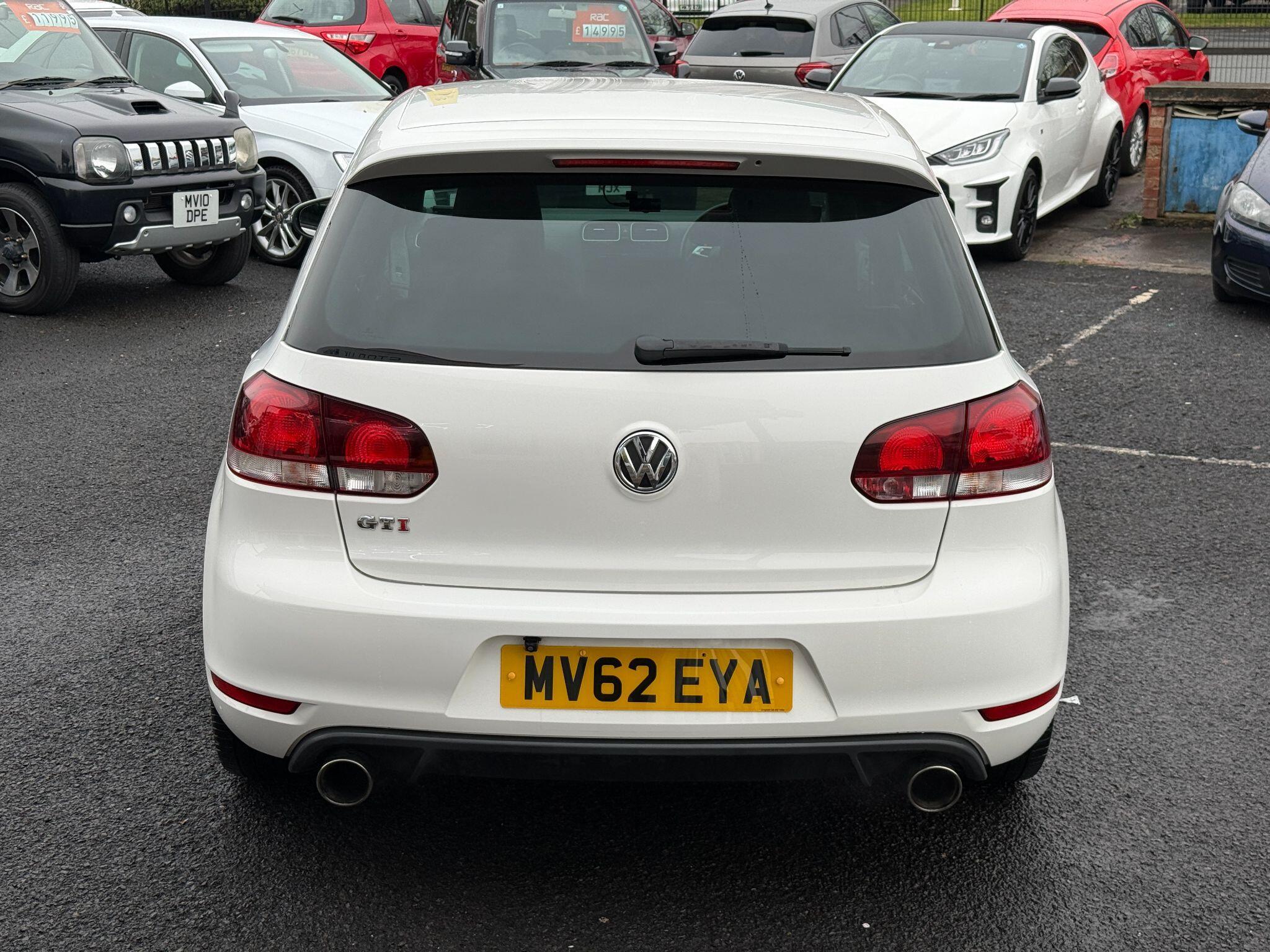 Volkswagen Golf - Image 21