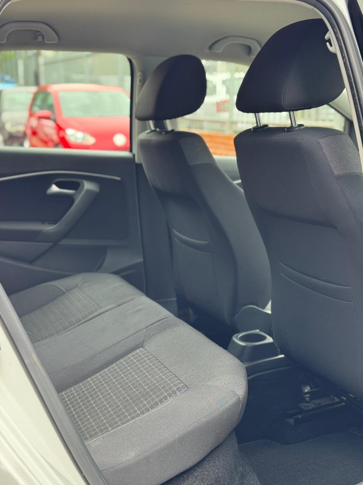 Volkswagen Polo - Image 13