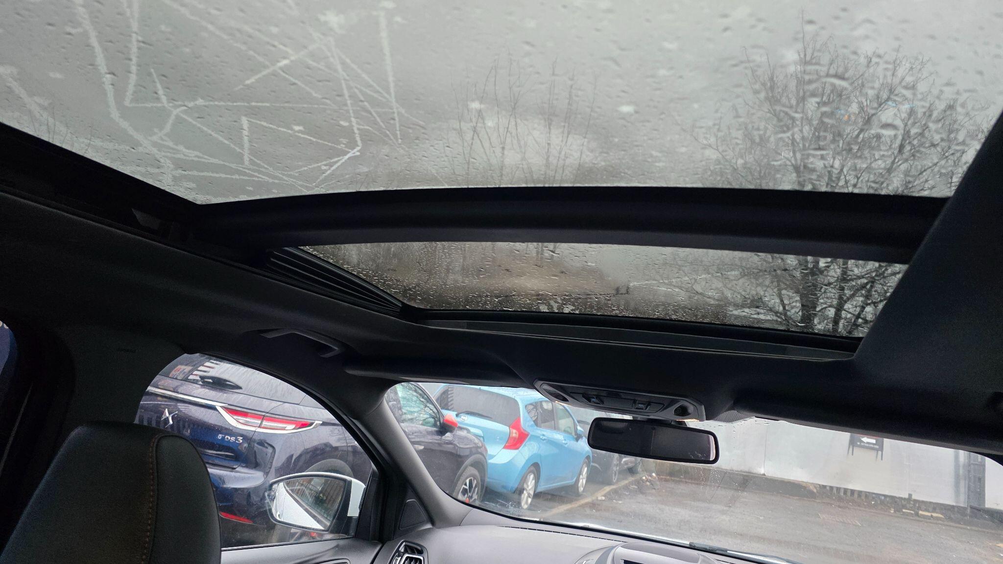 Ford Kuga - Image 32