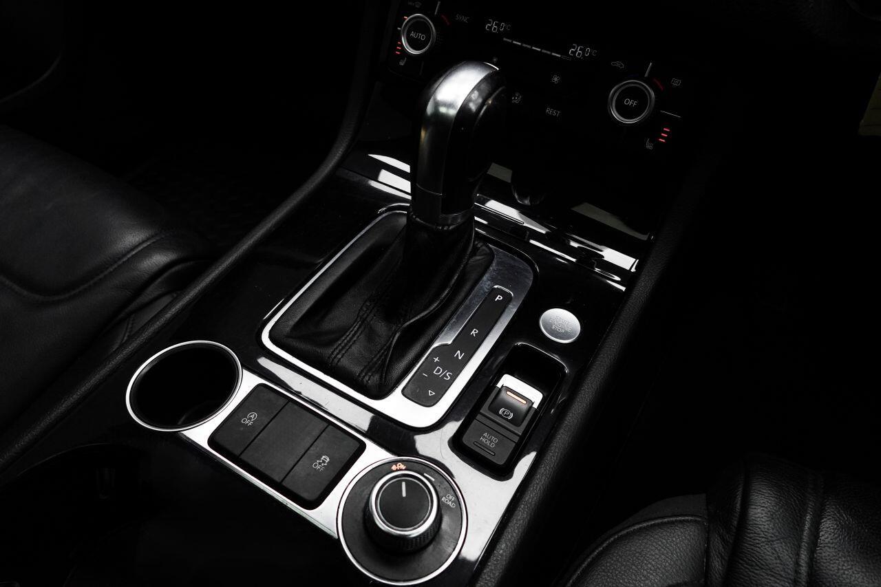 Volkswagen Touareg - Image 57