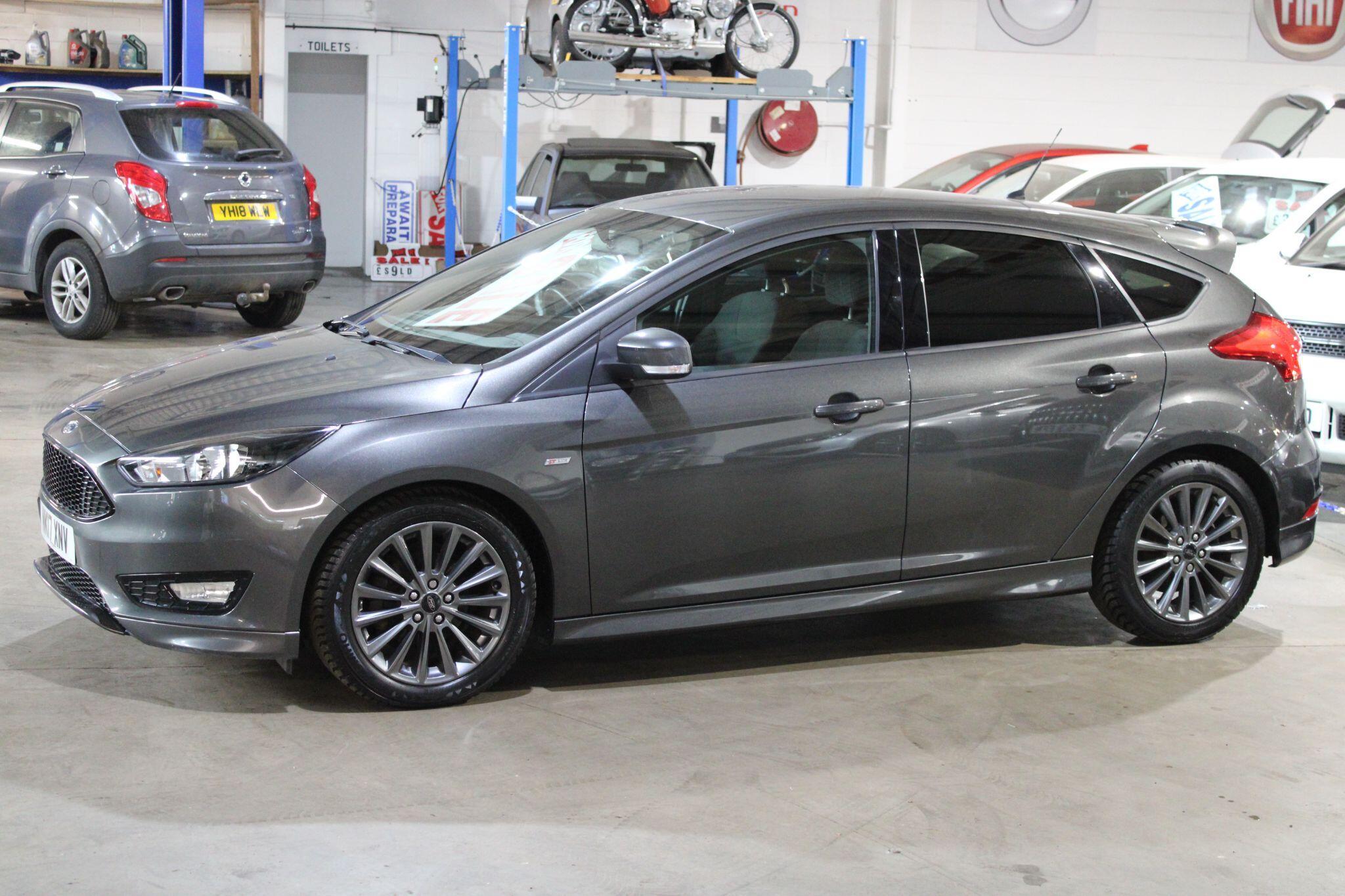 Ford Focus - Image 5
