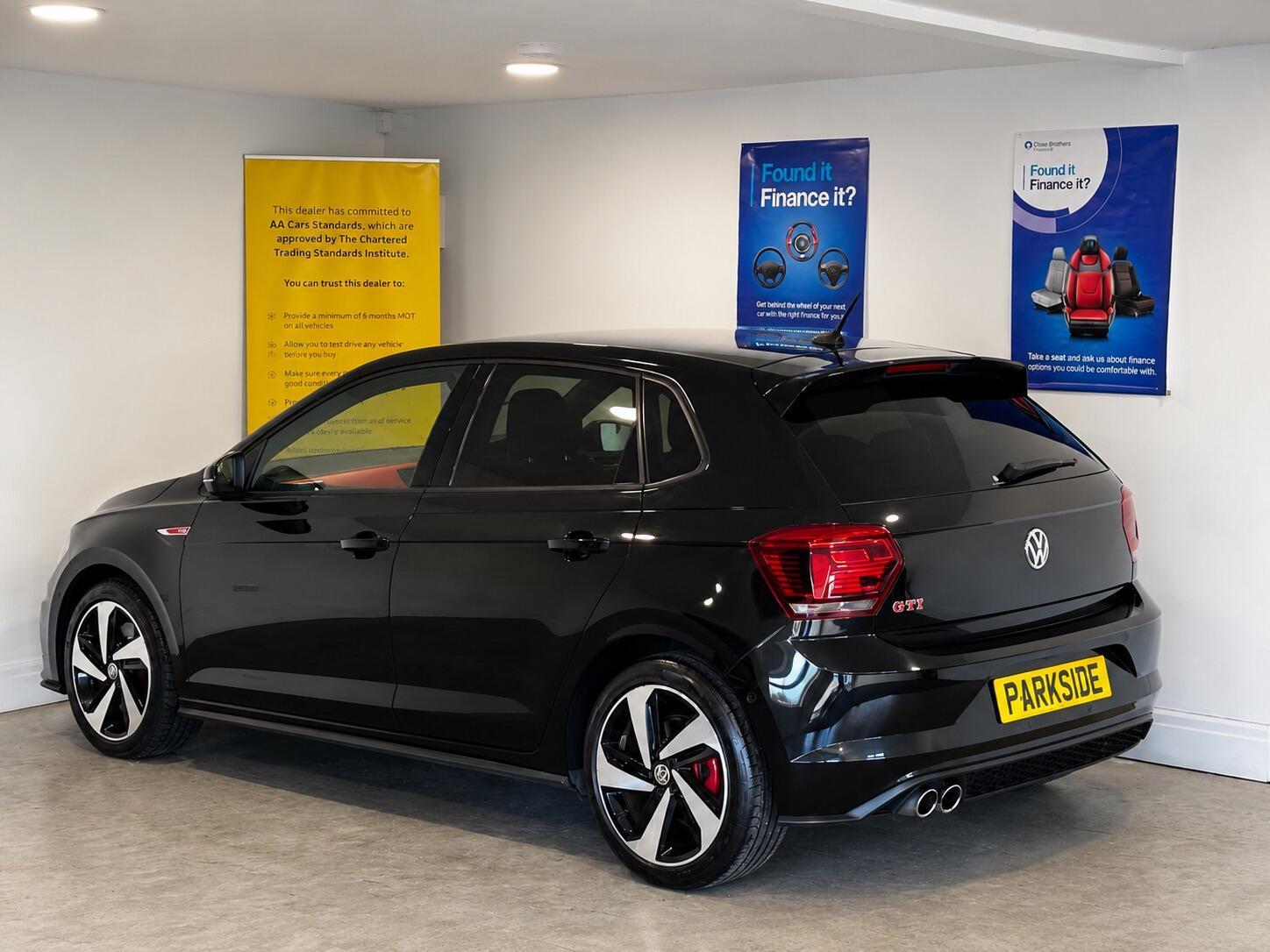 Volkswagen Polo - Image 4