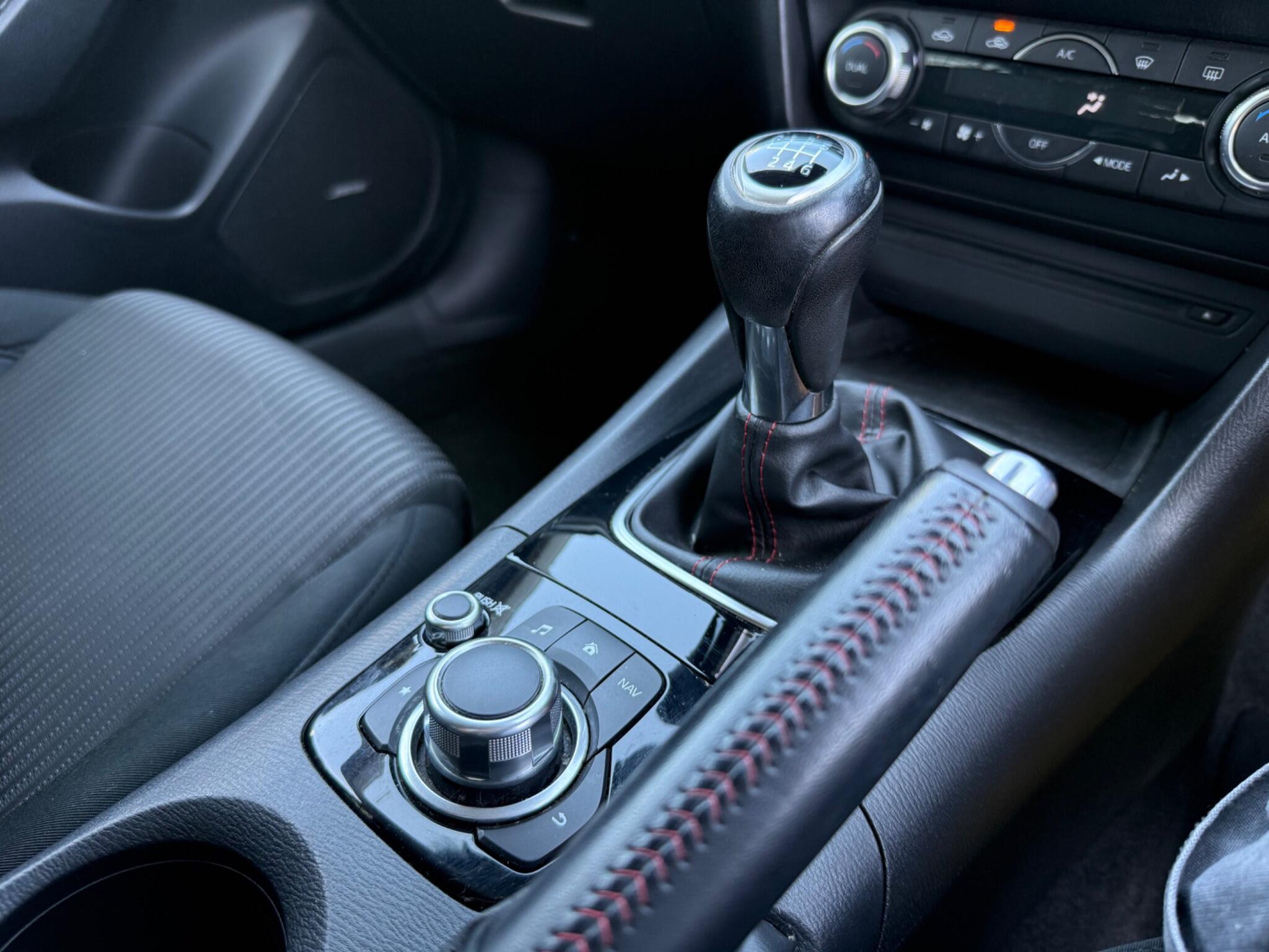 Mazda MAZDA3 - Image 11