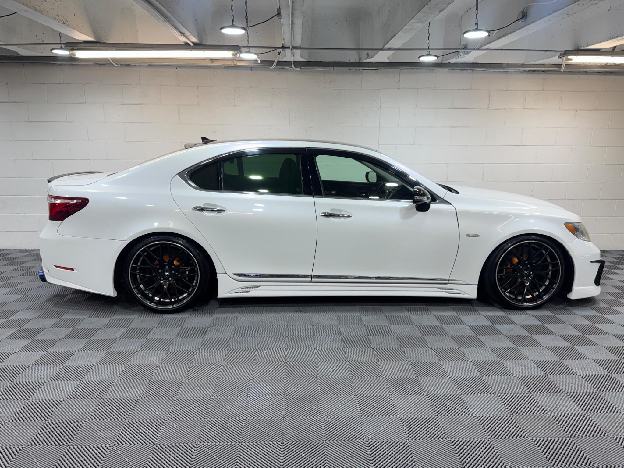 Lexus LS - Image 6