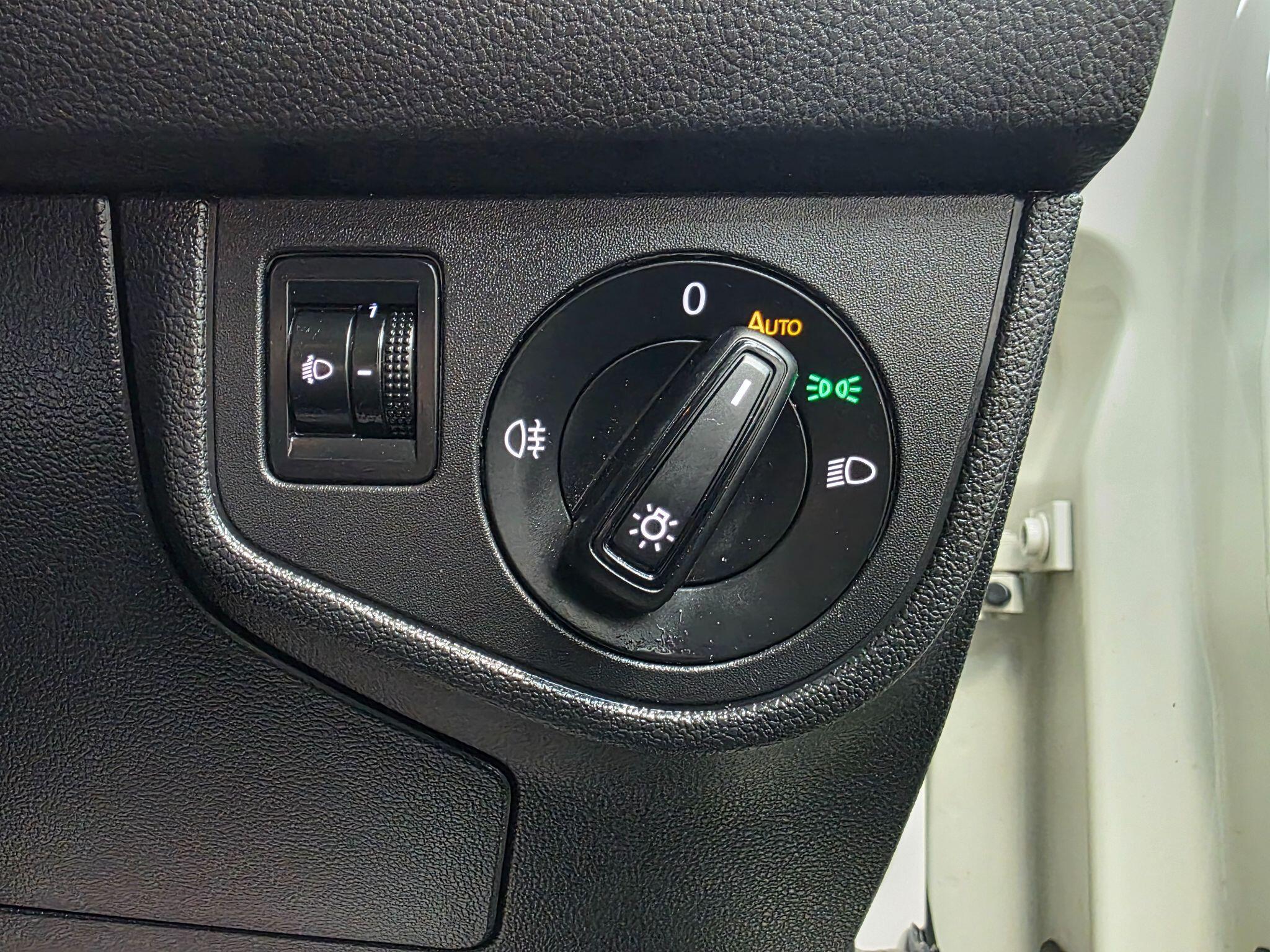 Volkswagen Polo - Image 20