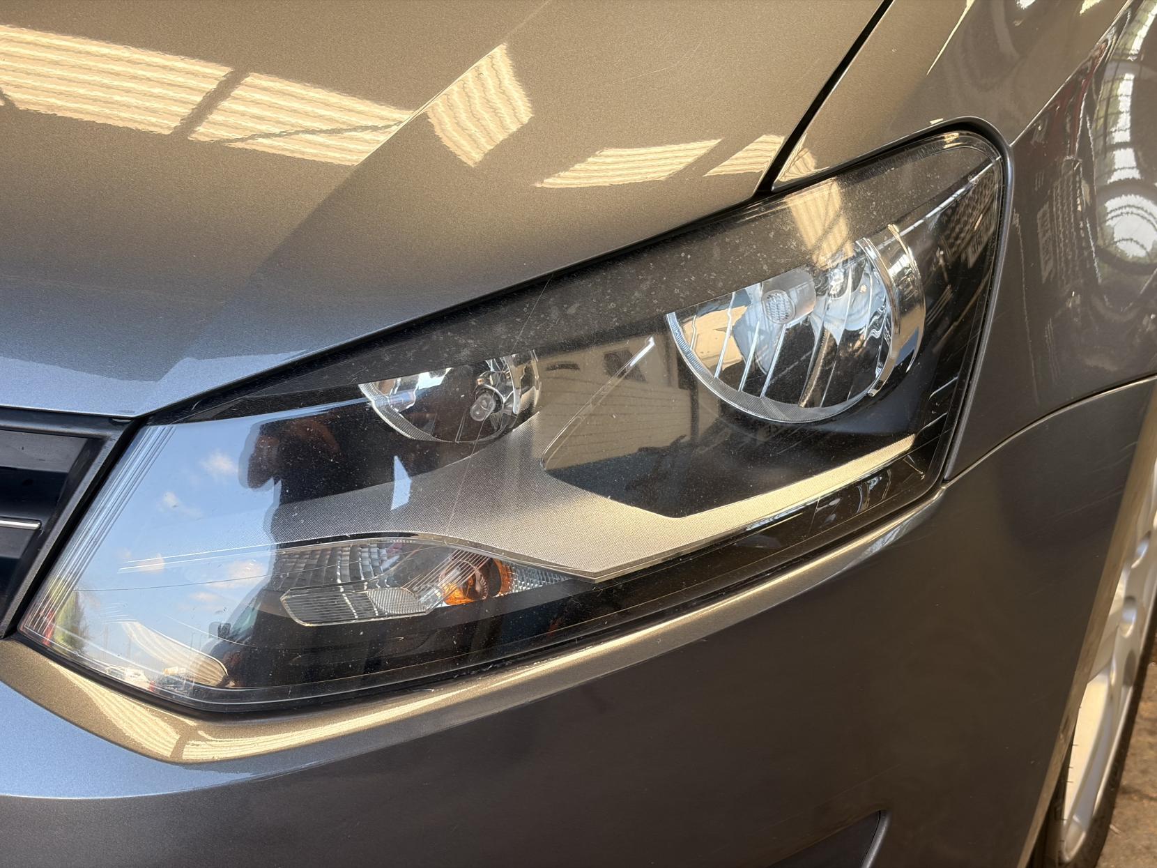 Volkswagen Polo - Image 10