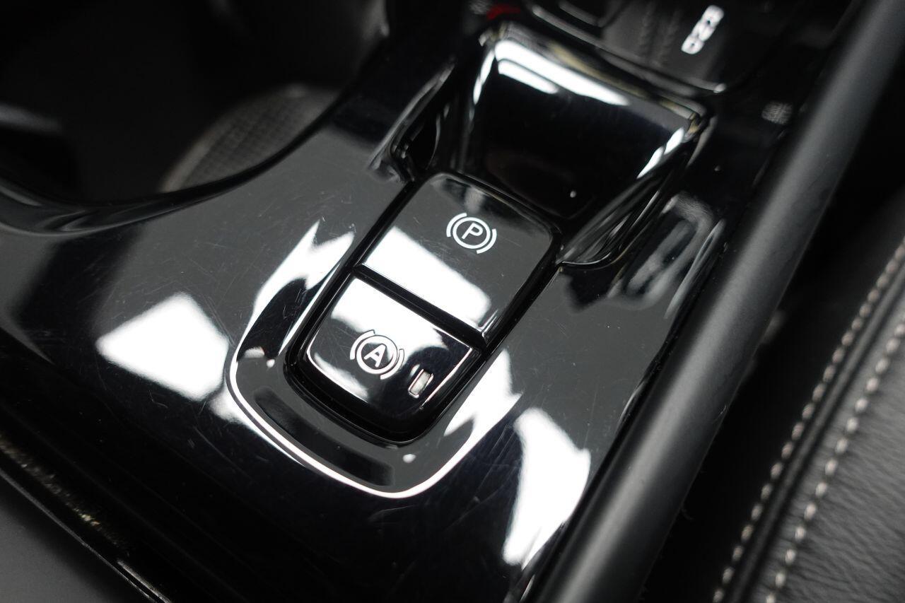 Volvo XC40 - Image 41