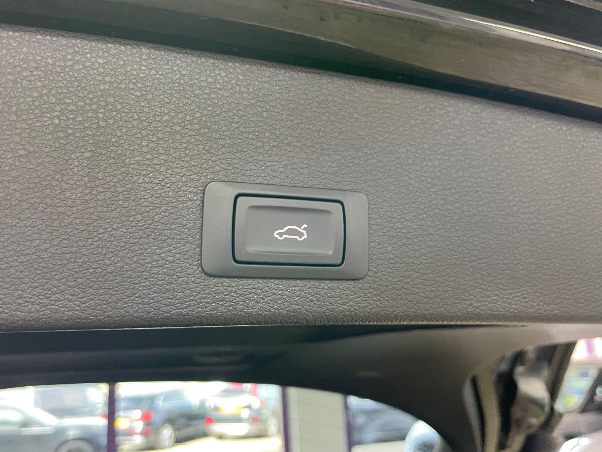 Audi Q2 - Image 18