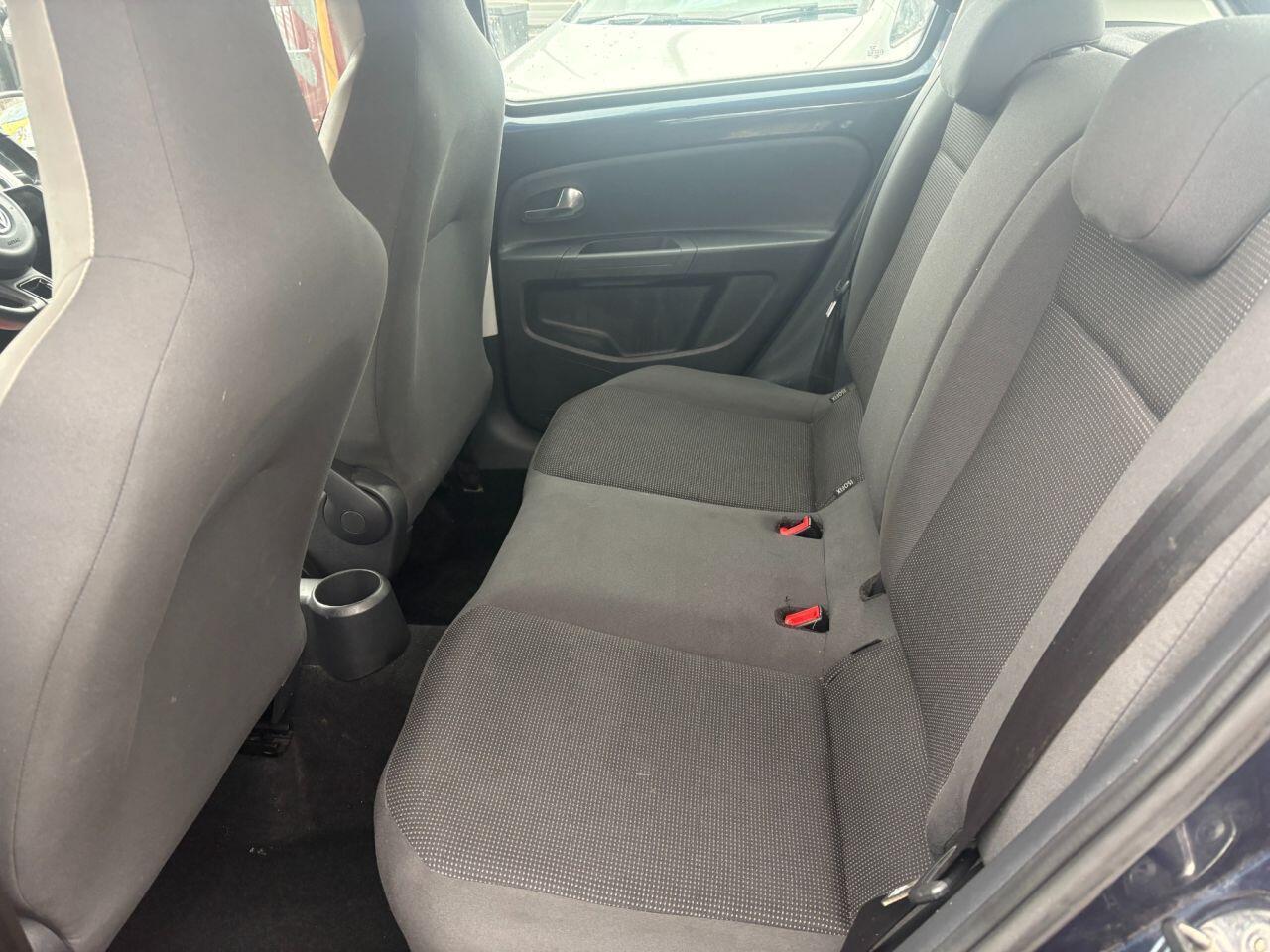 Volkswagen up! - Image 13