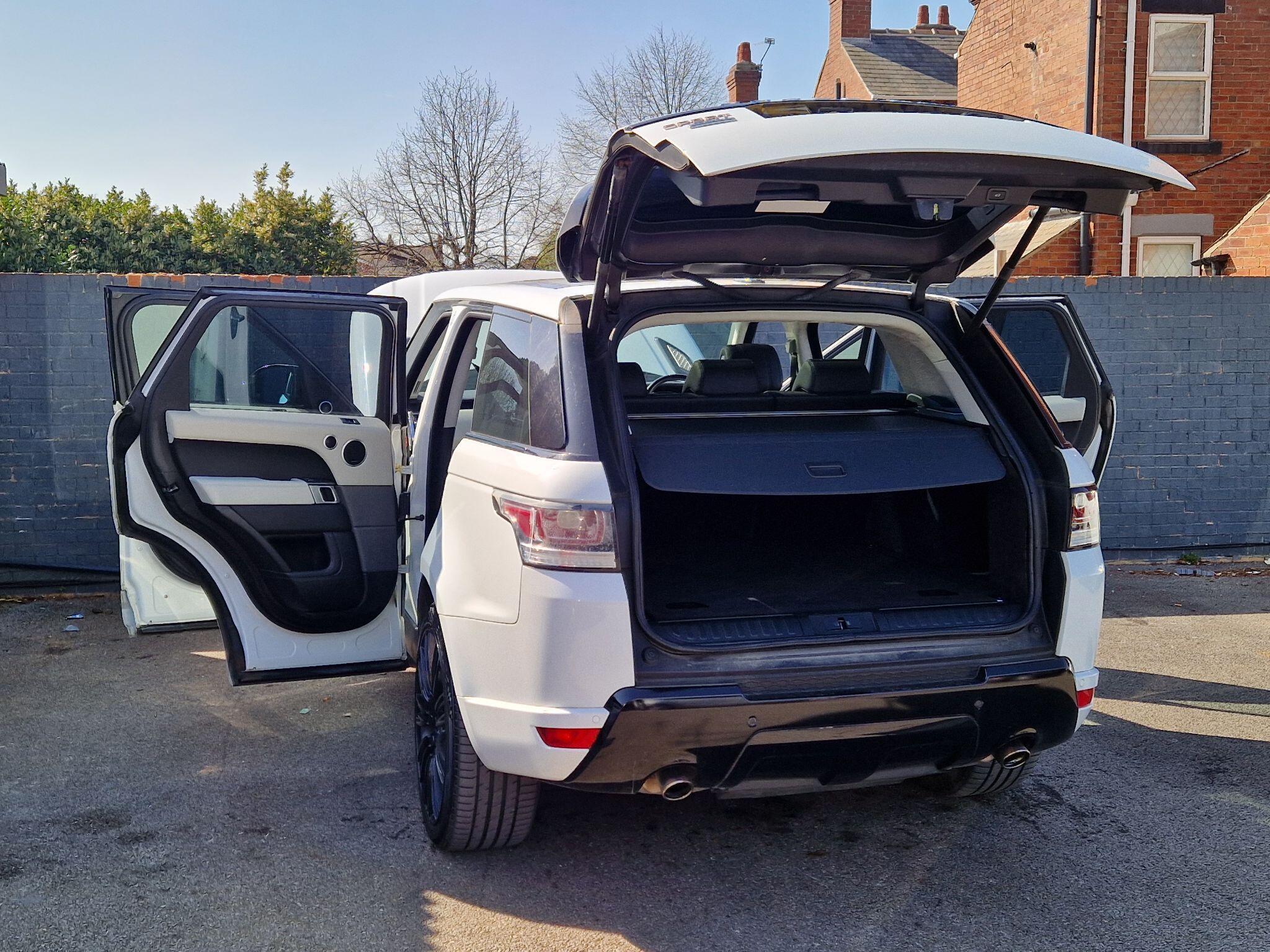 Land Rover RANGE ROVER SPORT - Image 19