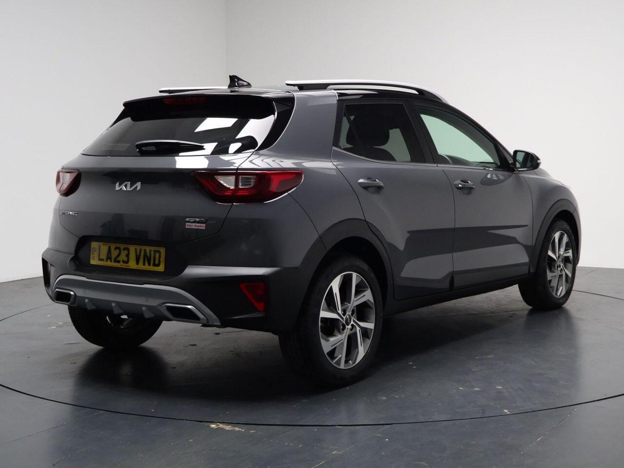 Kia Stonic - Image 31