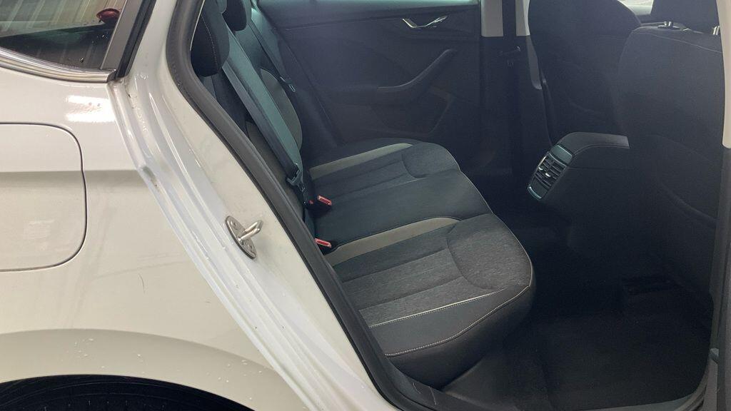 Skoda Kamiq - Image 11