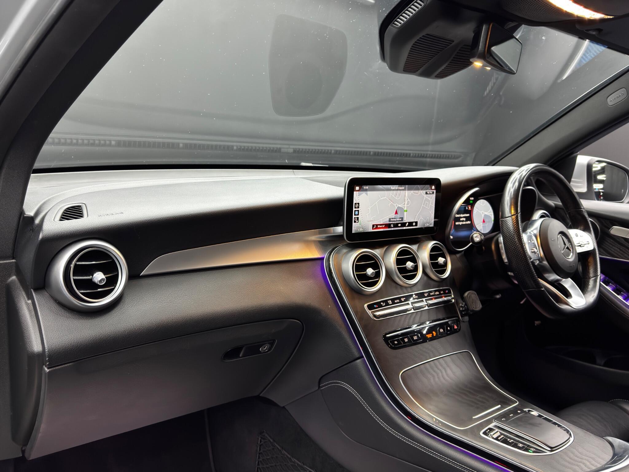 Mercedes GLC - Image 12