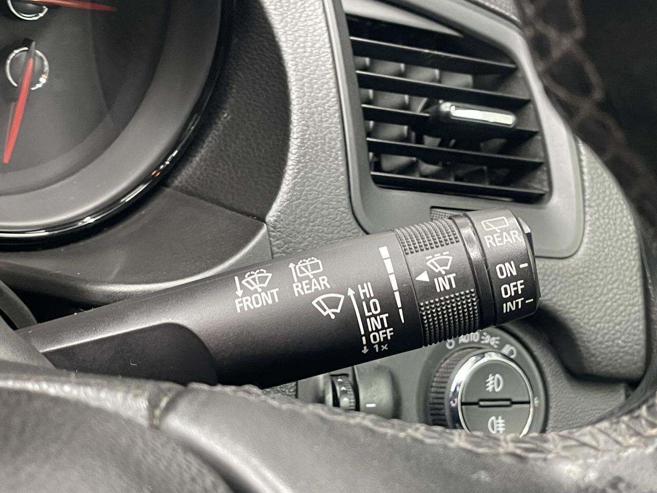 Vauxhall Insignia - Image 21