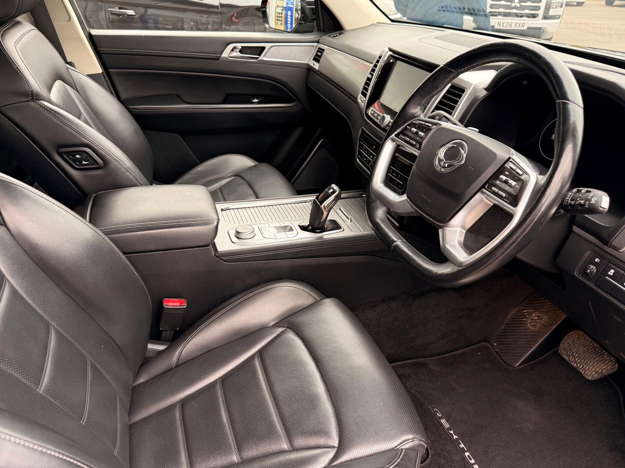 Ssangyong Rexton - Image 14