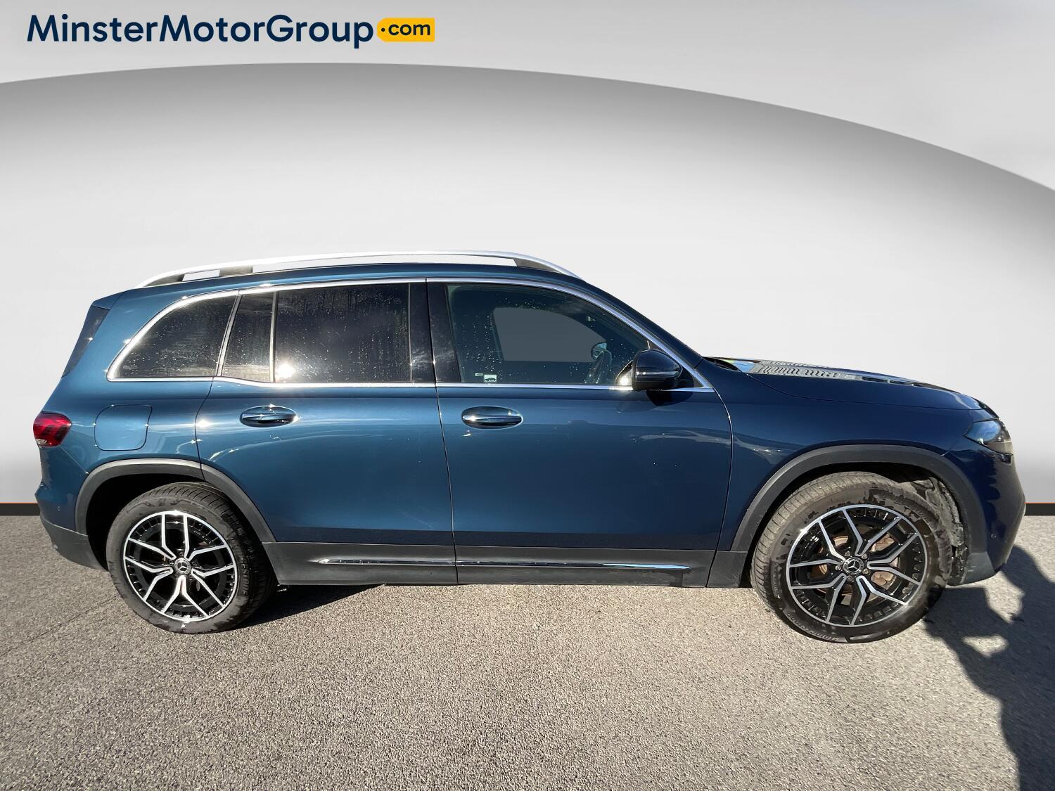 Mercedes Eqb - Image 2