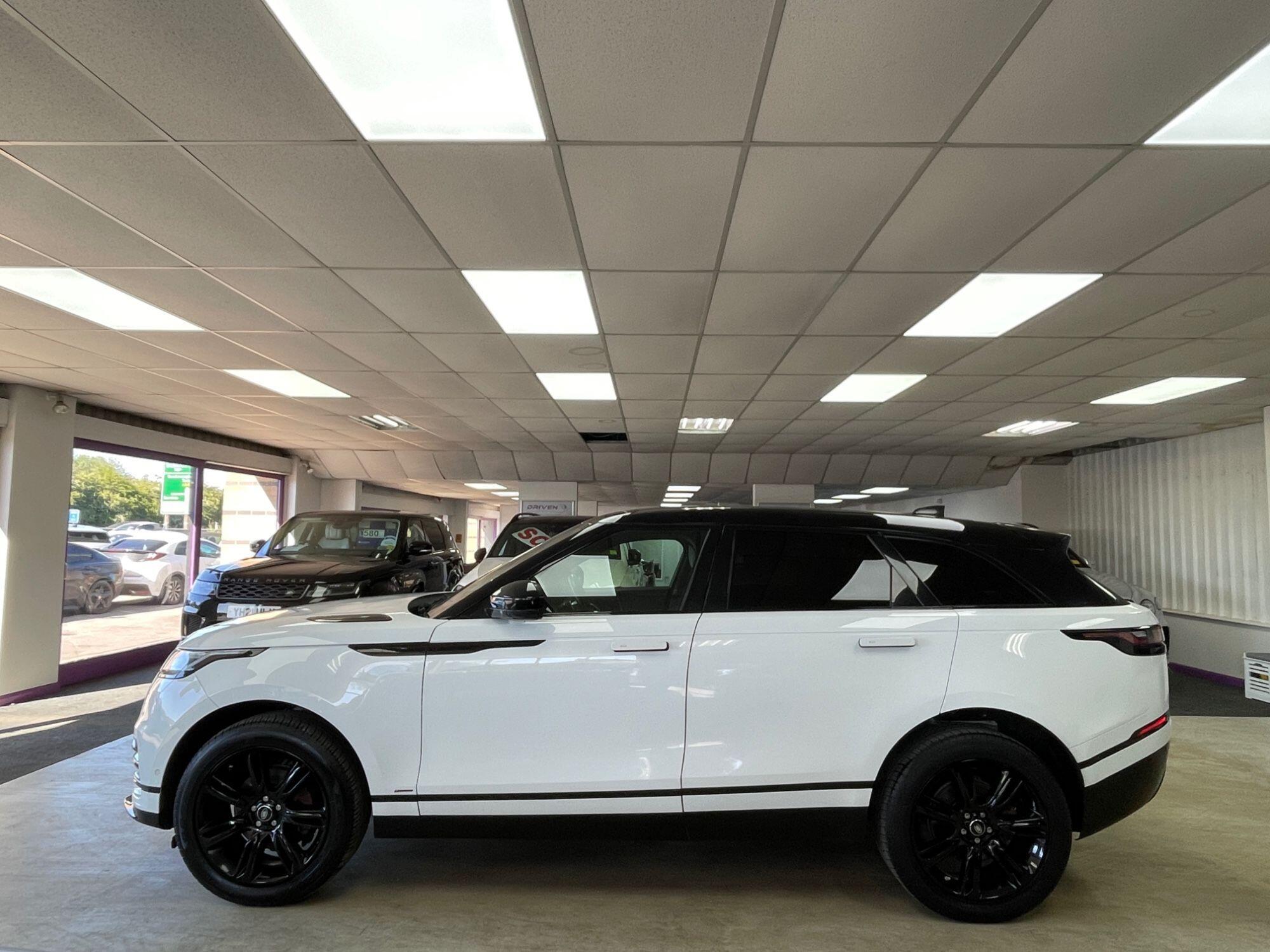 Land Rover Range Rover Velar - Image 13