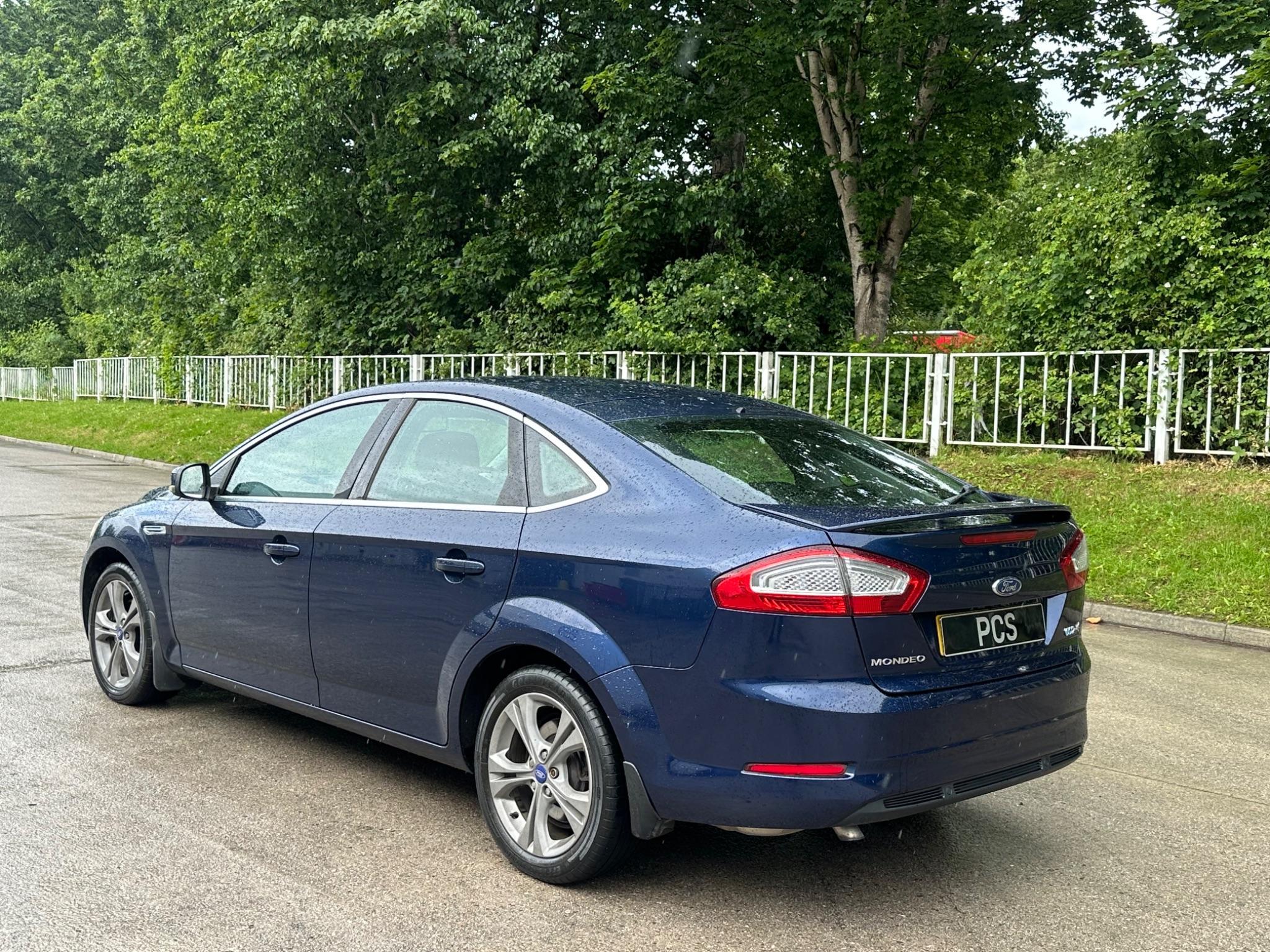 Ford Mondeo - Image 38