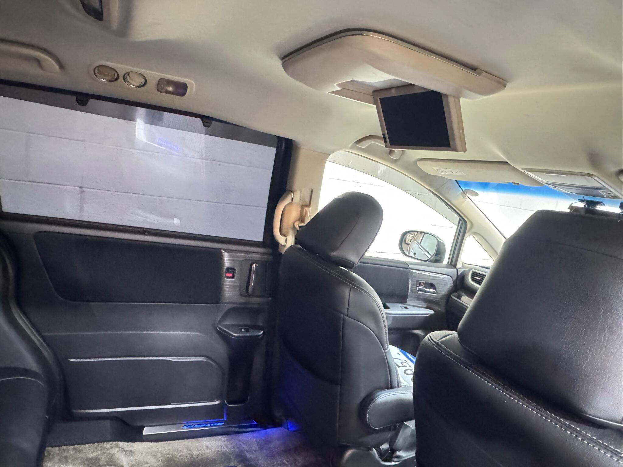 Honda Odyssey - Image 12