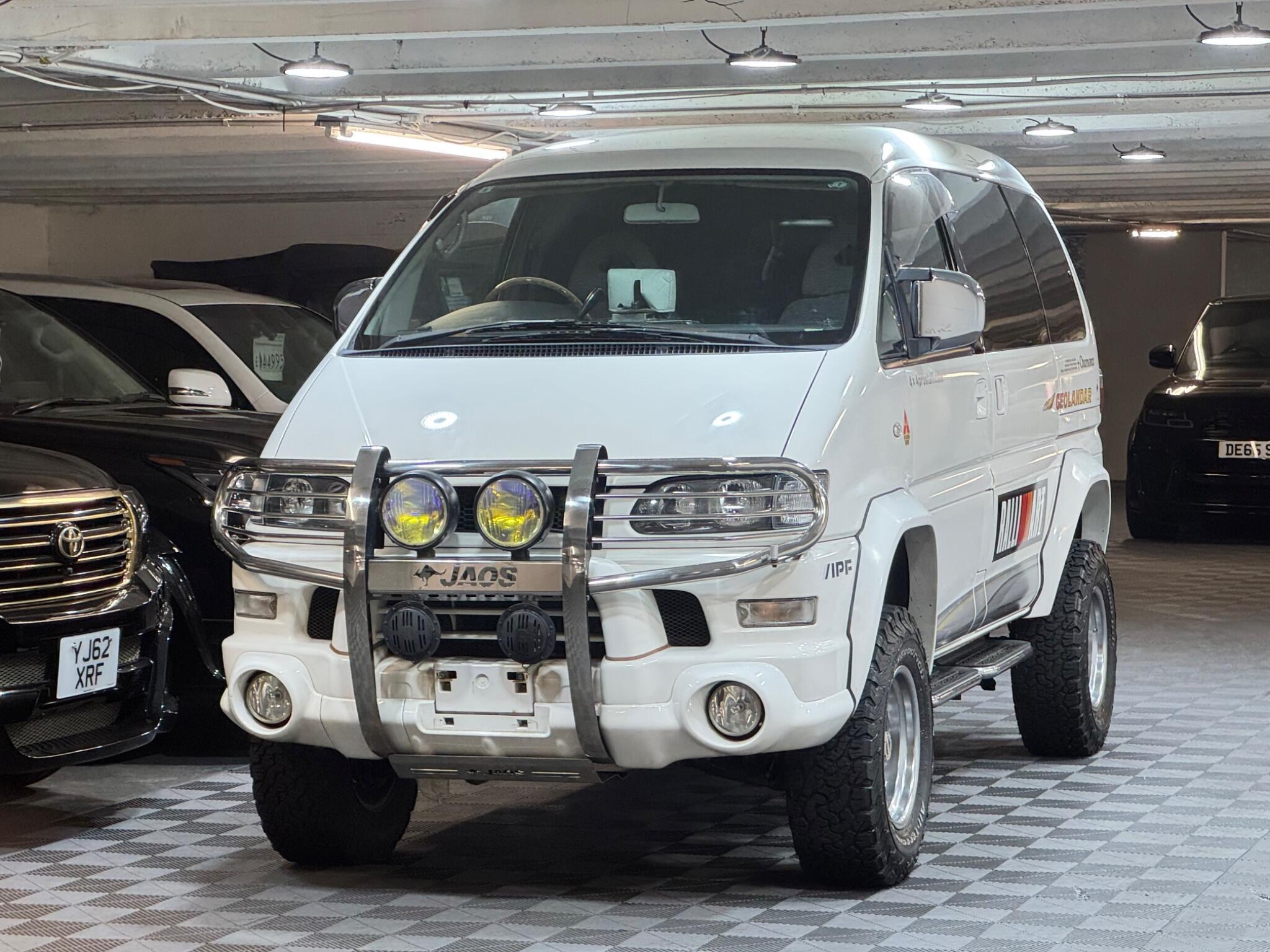 Mitsubishi Delica - Image 6