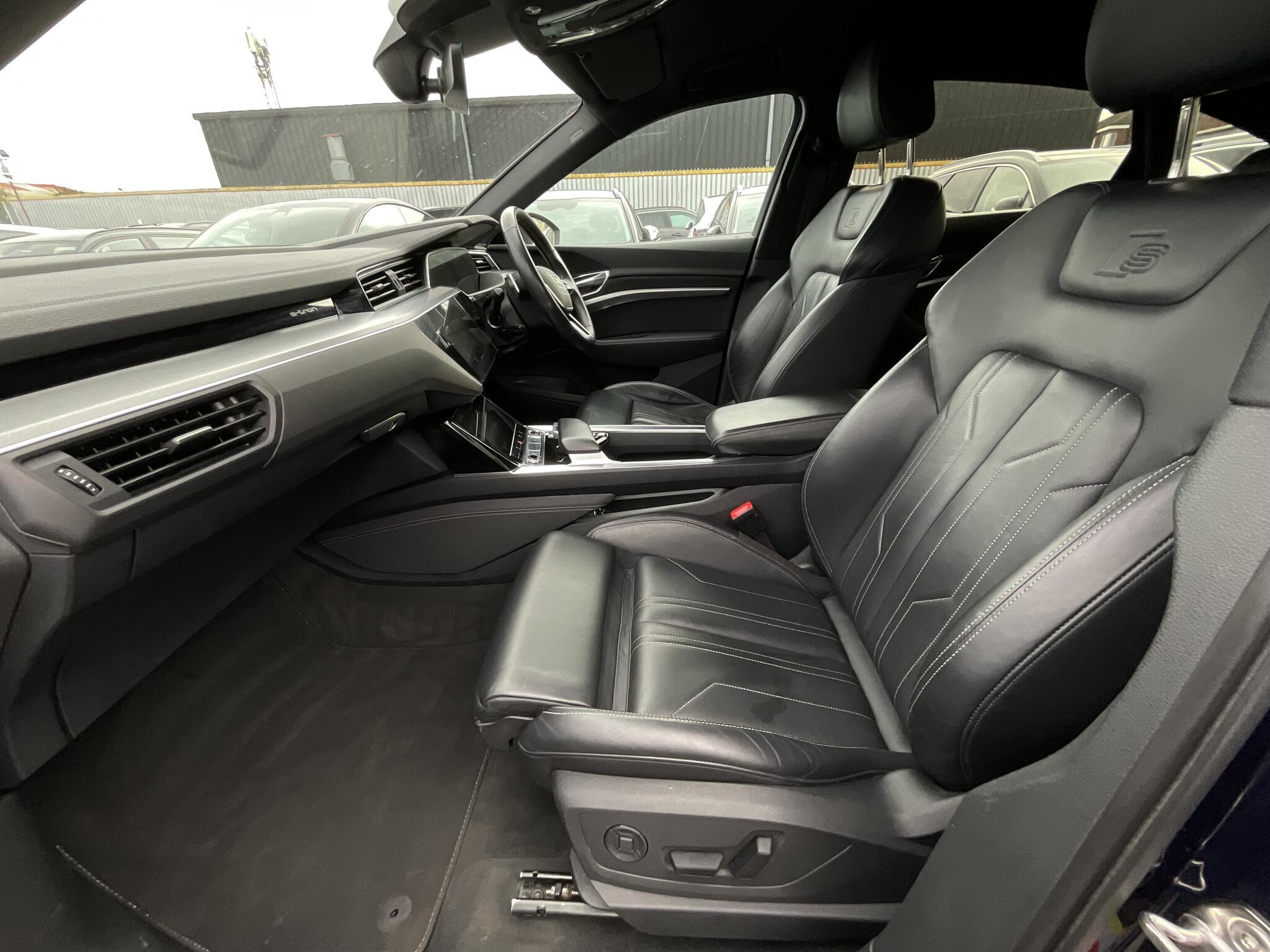 Audi E-Tron - Image 18