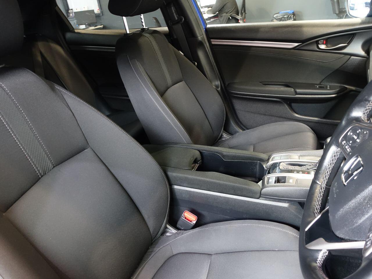 Honda Civic - Image 13