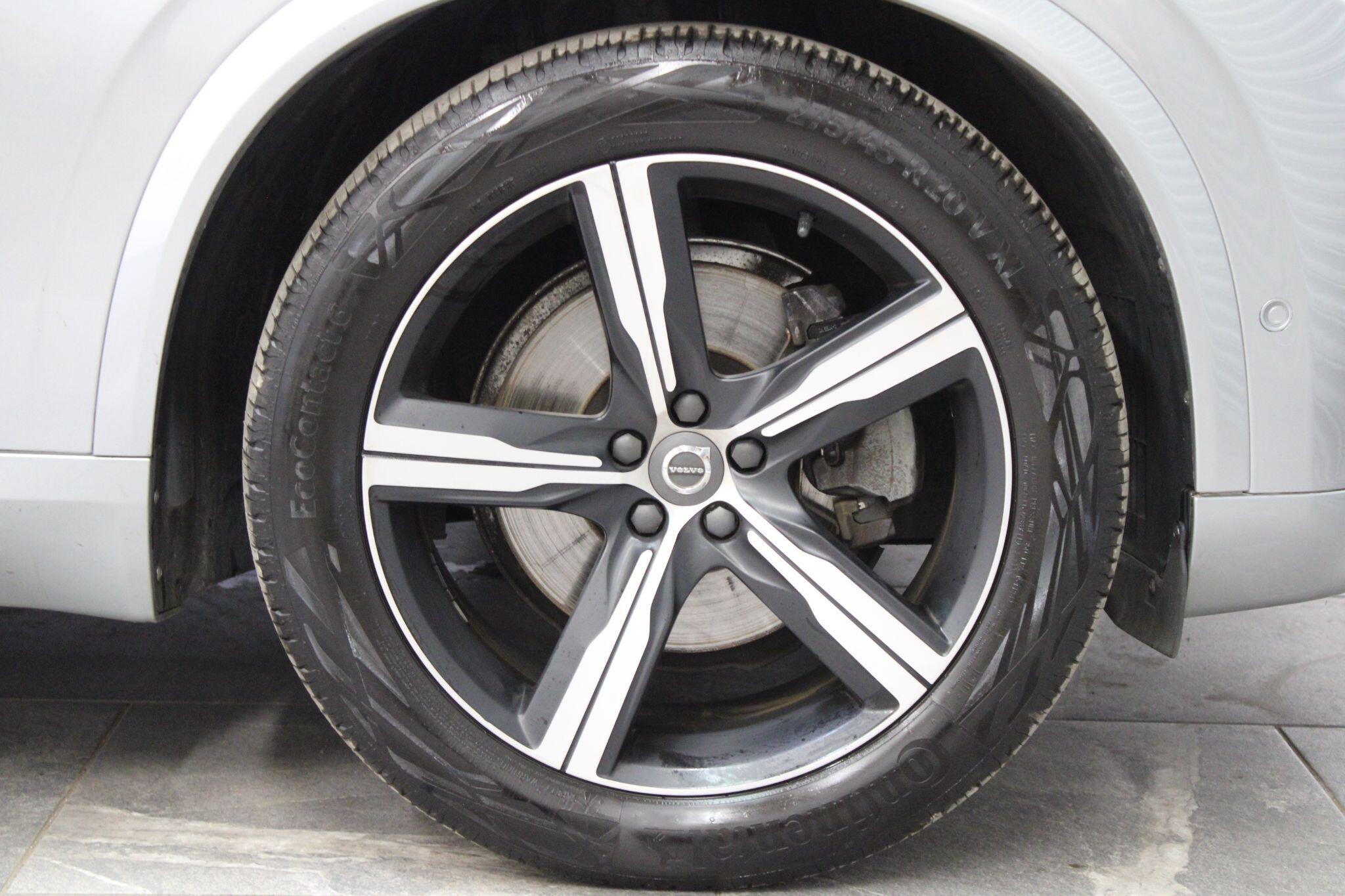 Volvo XC90 - Image 9