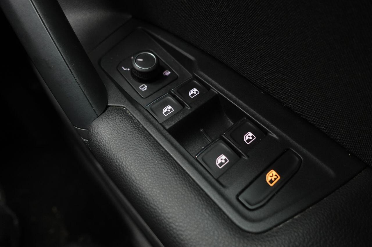 Volkswagen Tiguan - Image 46