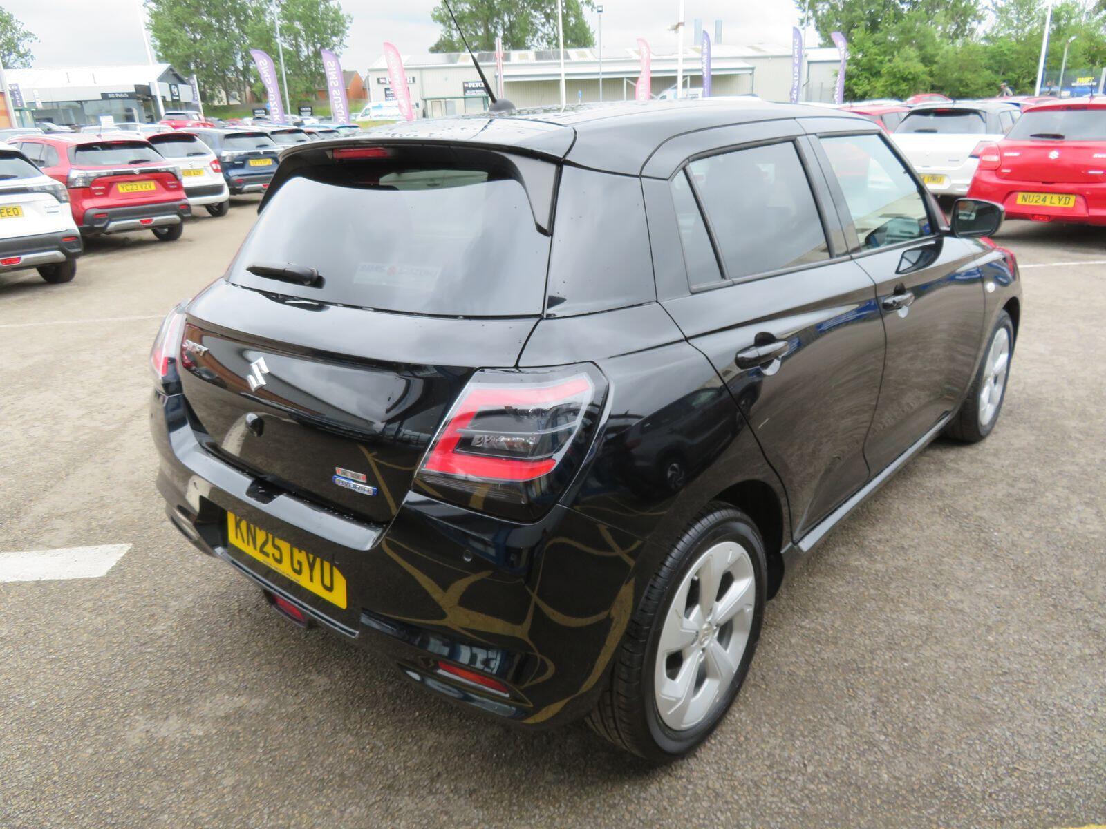 Suzuki Swift - Image 9