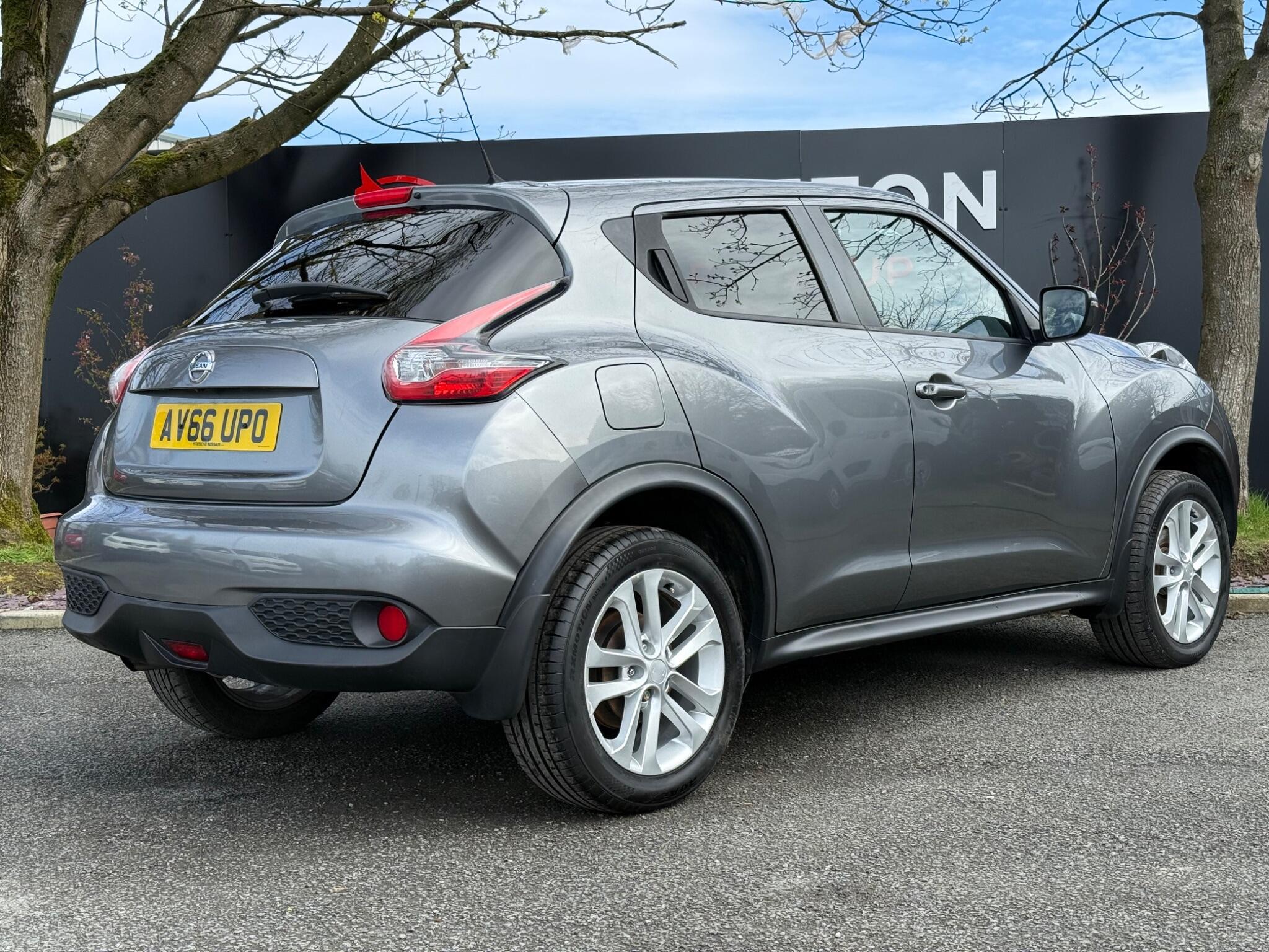 Nissan Juke - Image 10