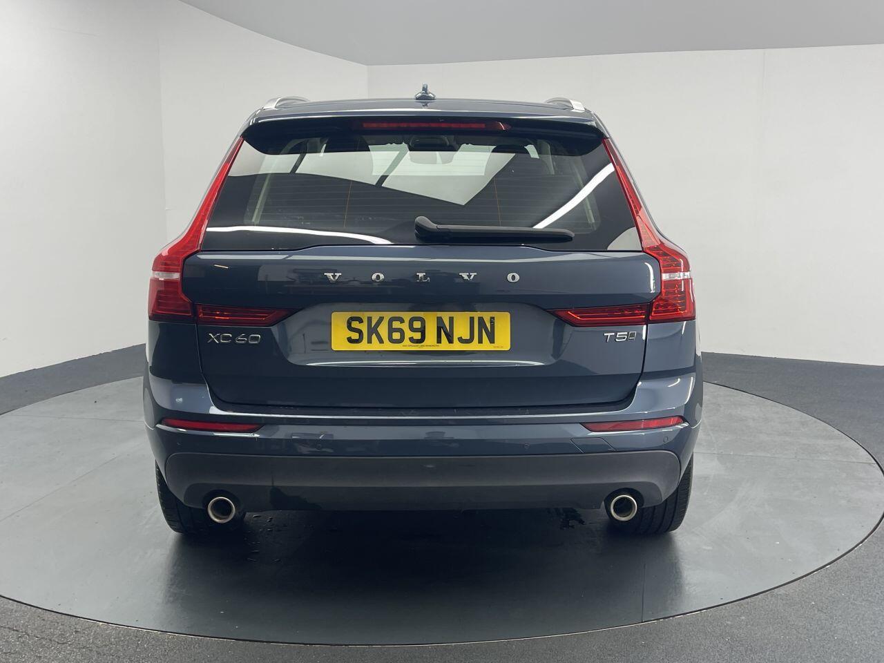 Volvo XC60 - Image 10